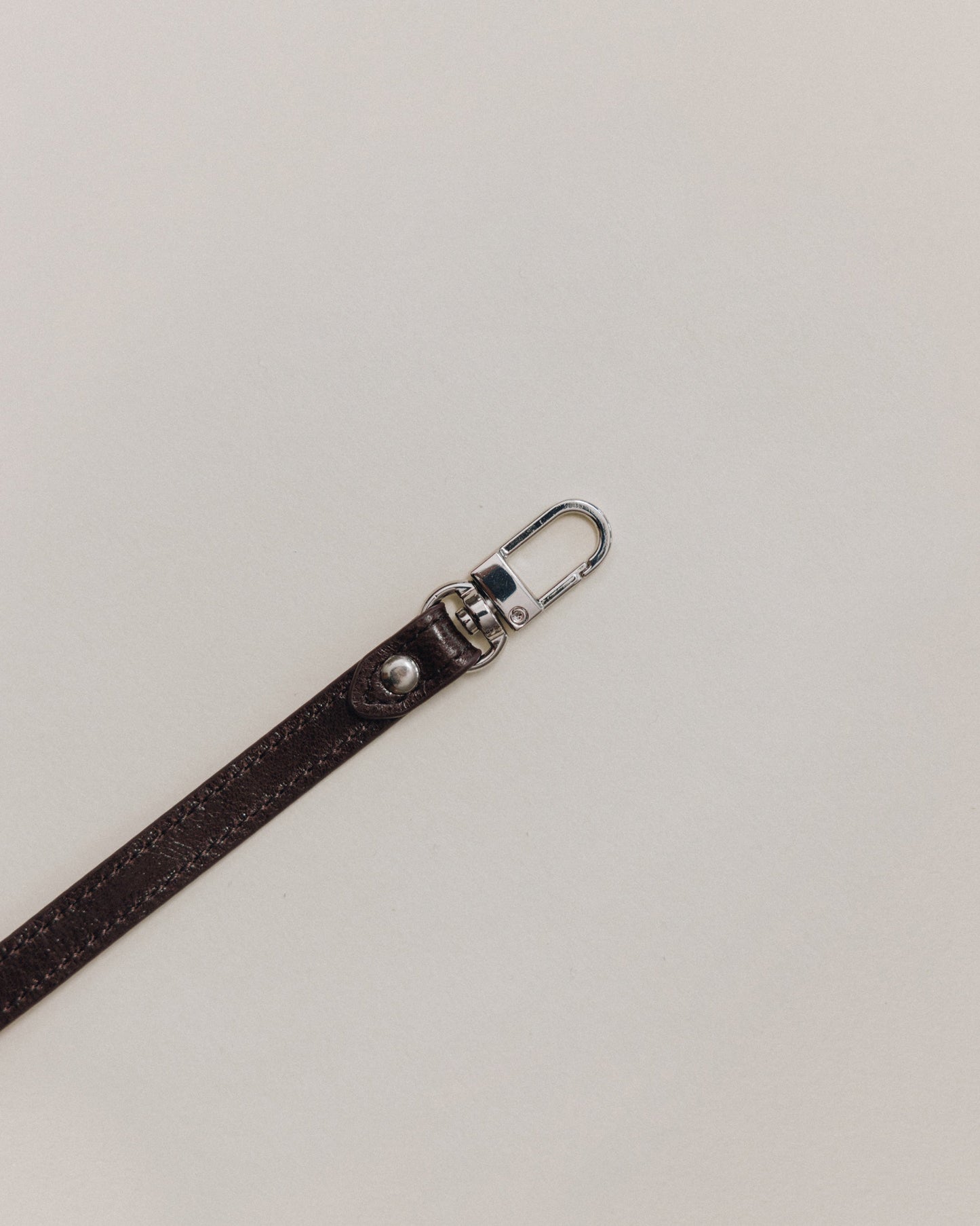 VOYAGE ÉTIQUETTE BROWN