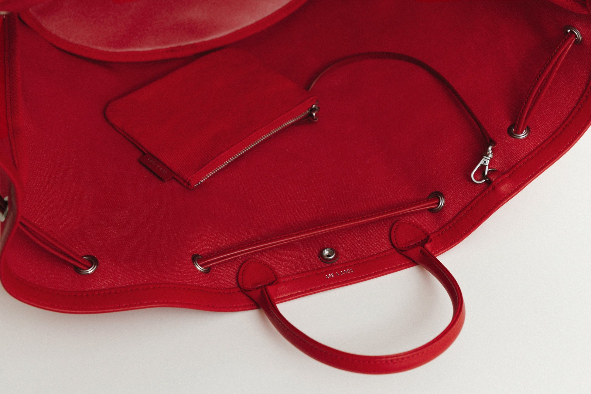 SAC COQUILLE SMALL RED