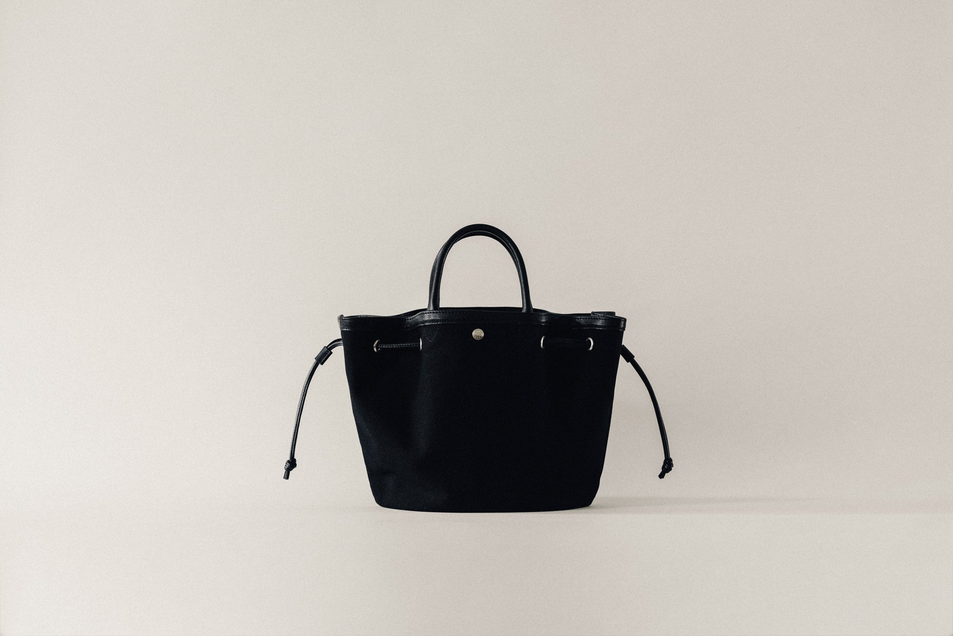 SAC COQUILLE SMALL BLACK