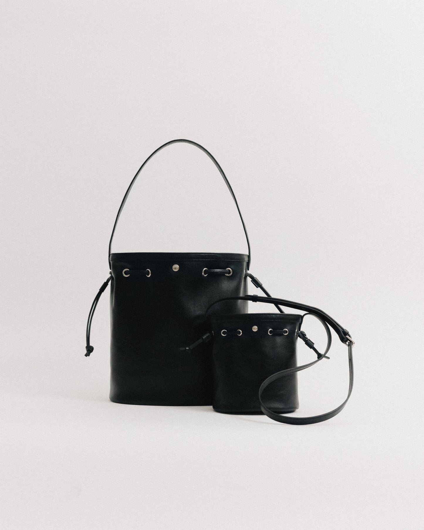 SAC COQUILLE BUCKET MINI SOFT BLACK