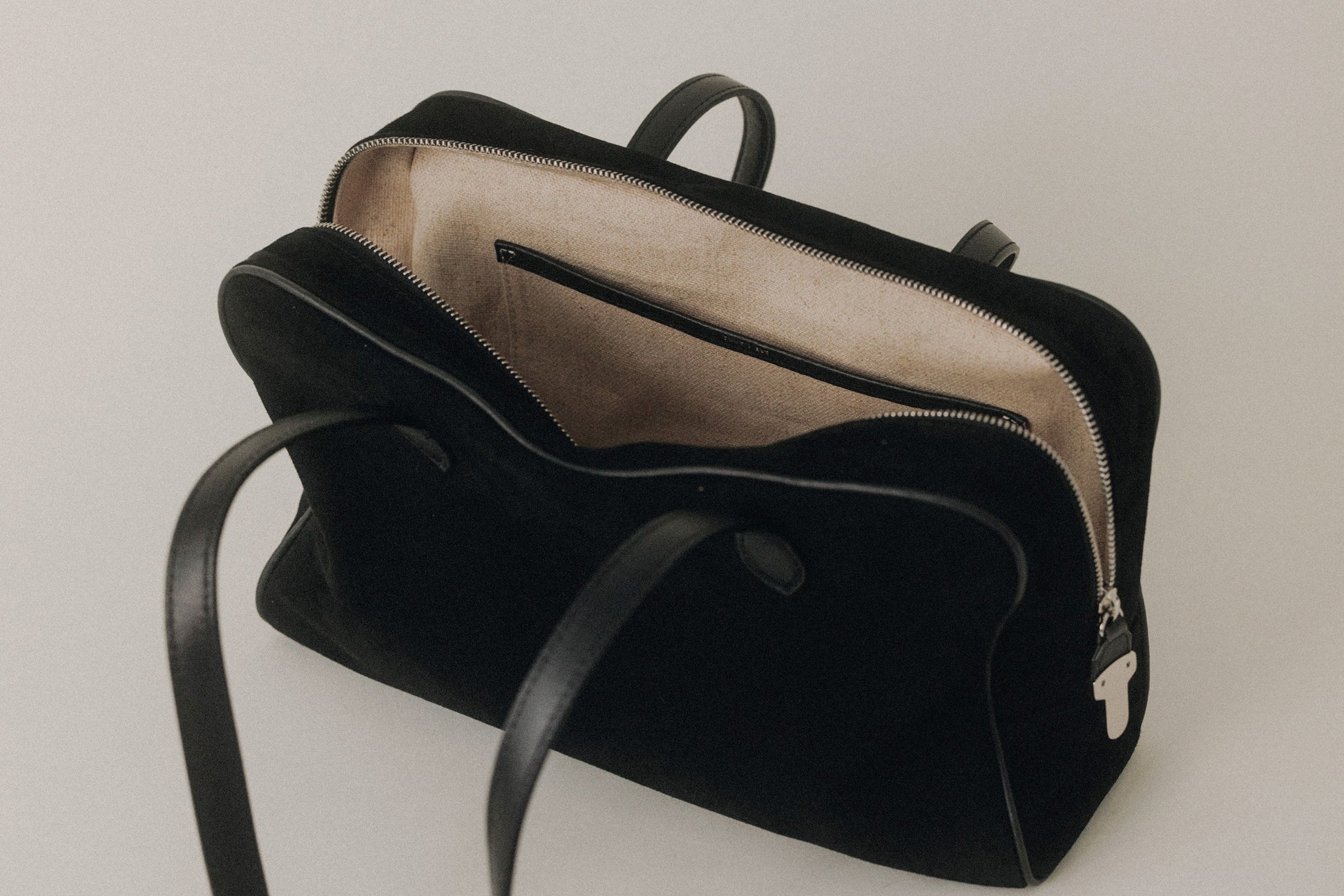 SAC LOQUET SUEDE BLACK