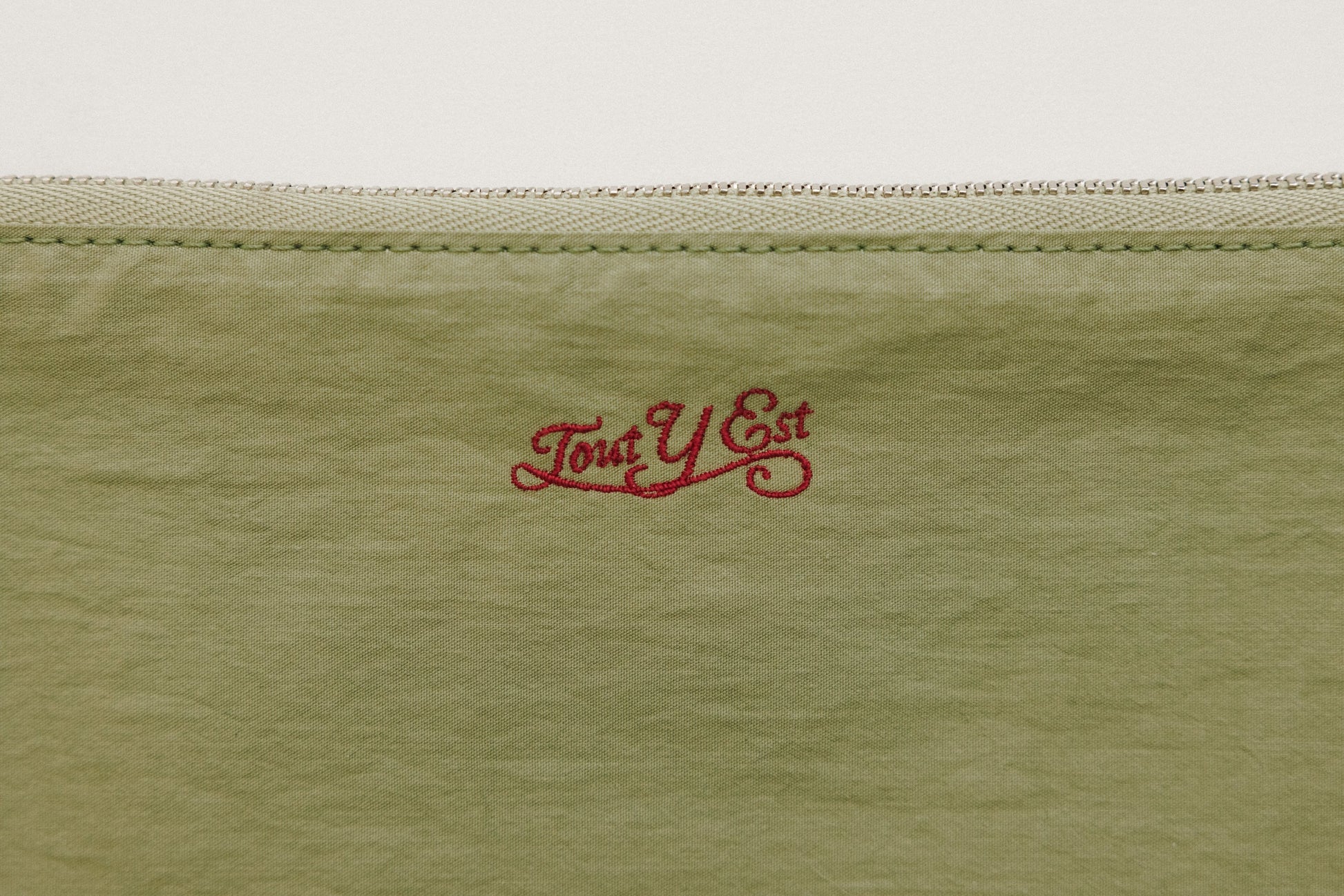 POCHETTE CARRÉE OLIVE