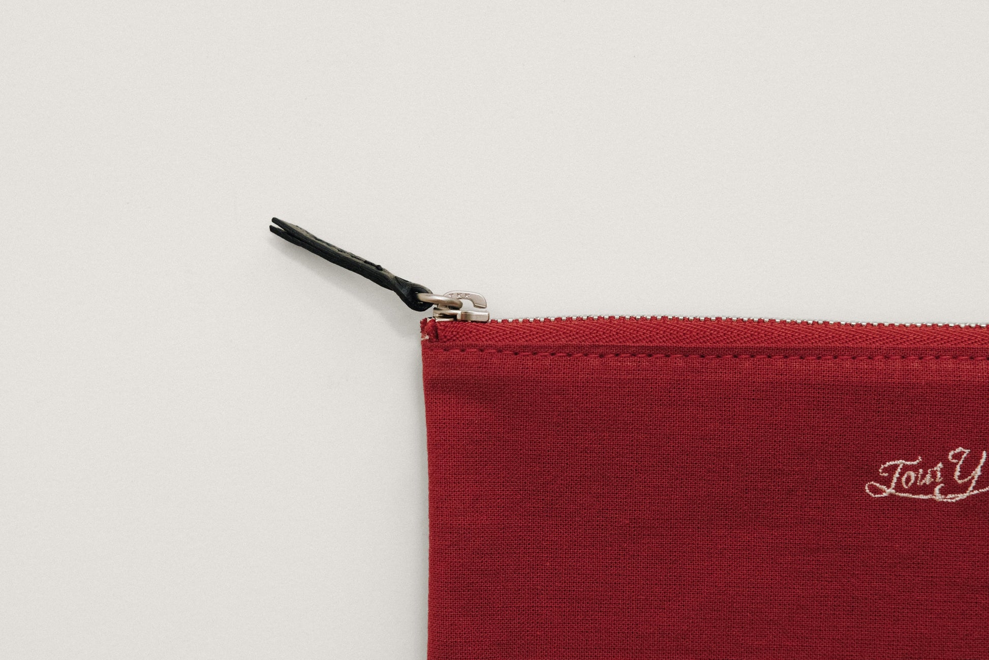 POCHETTE CARRÉE RED