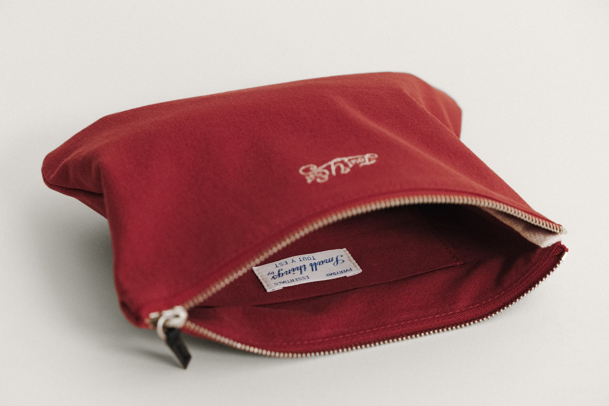 POCHETTE CARRÉE RED