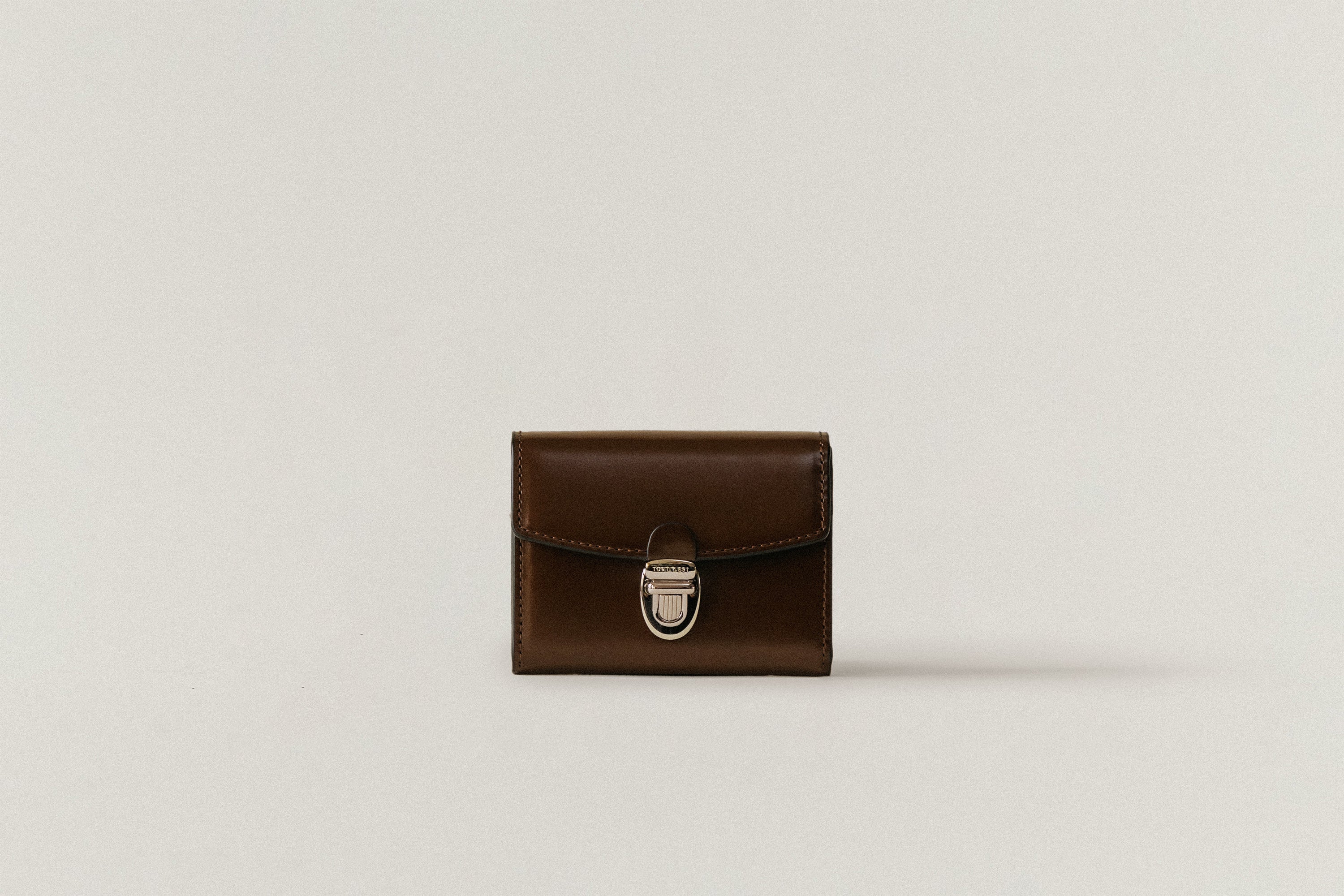 PORTE CARTES LOQUET BROWN – TOUT Y EST JP