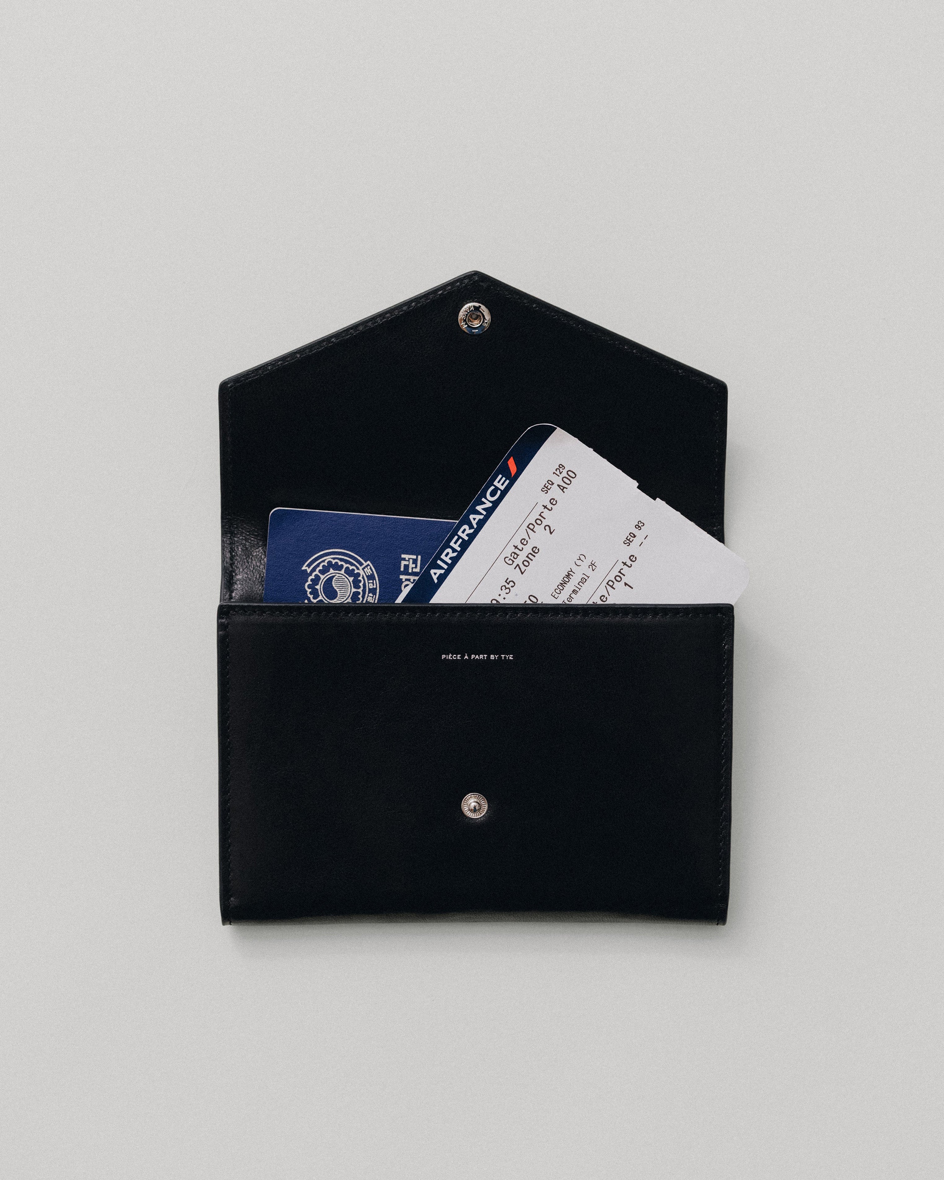 VOYAGE ÉPAULE BLACK – TOUT Y EST JP