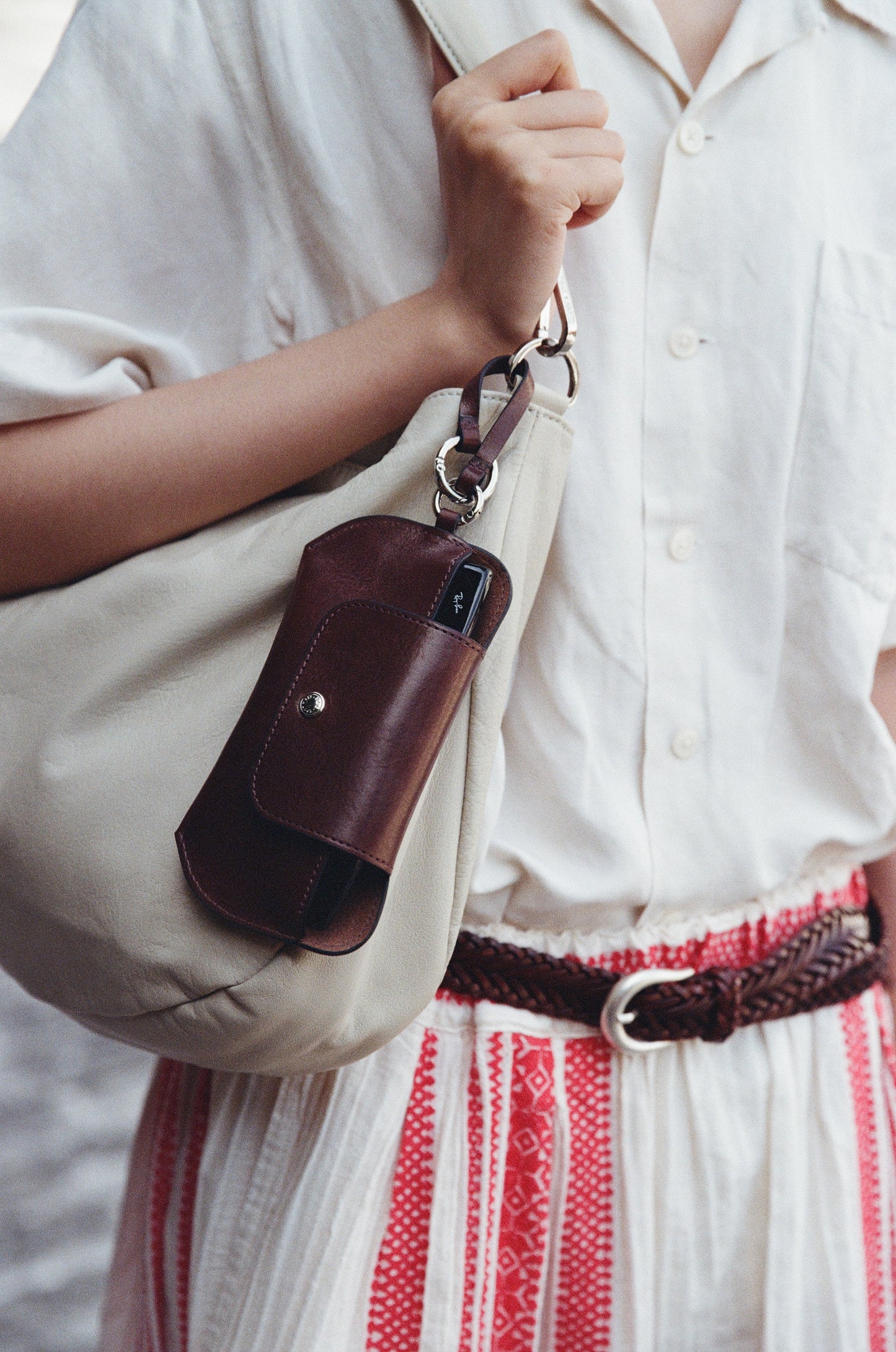 POCHE LUNETTES BROWN