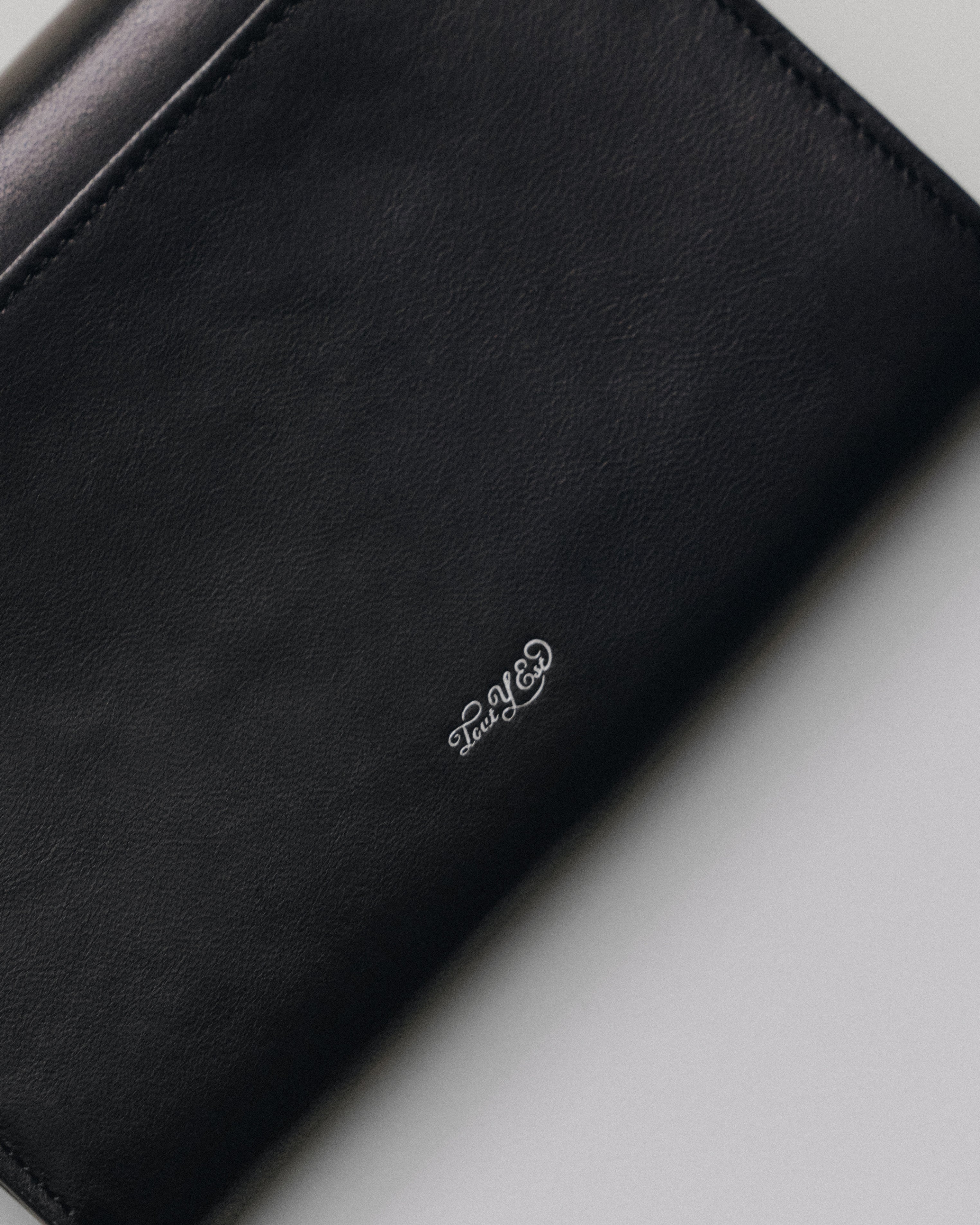 VOYAGE EPAULE BLACK – TOUT Y EST JP