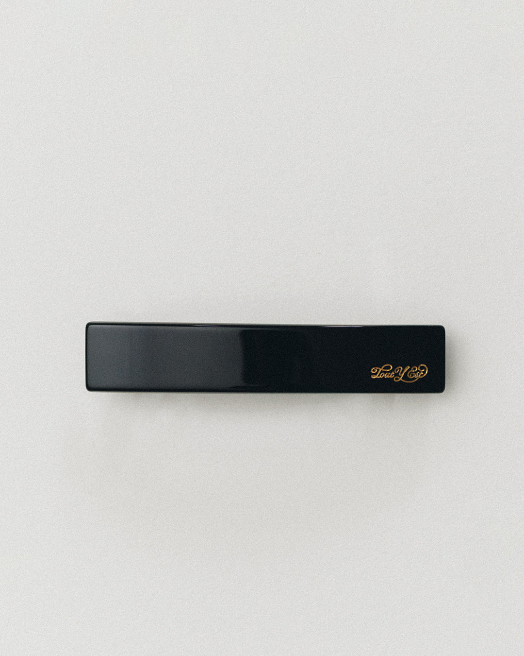 BARRETTE CARRÉE BLACK – TOUT Y EST JP