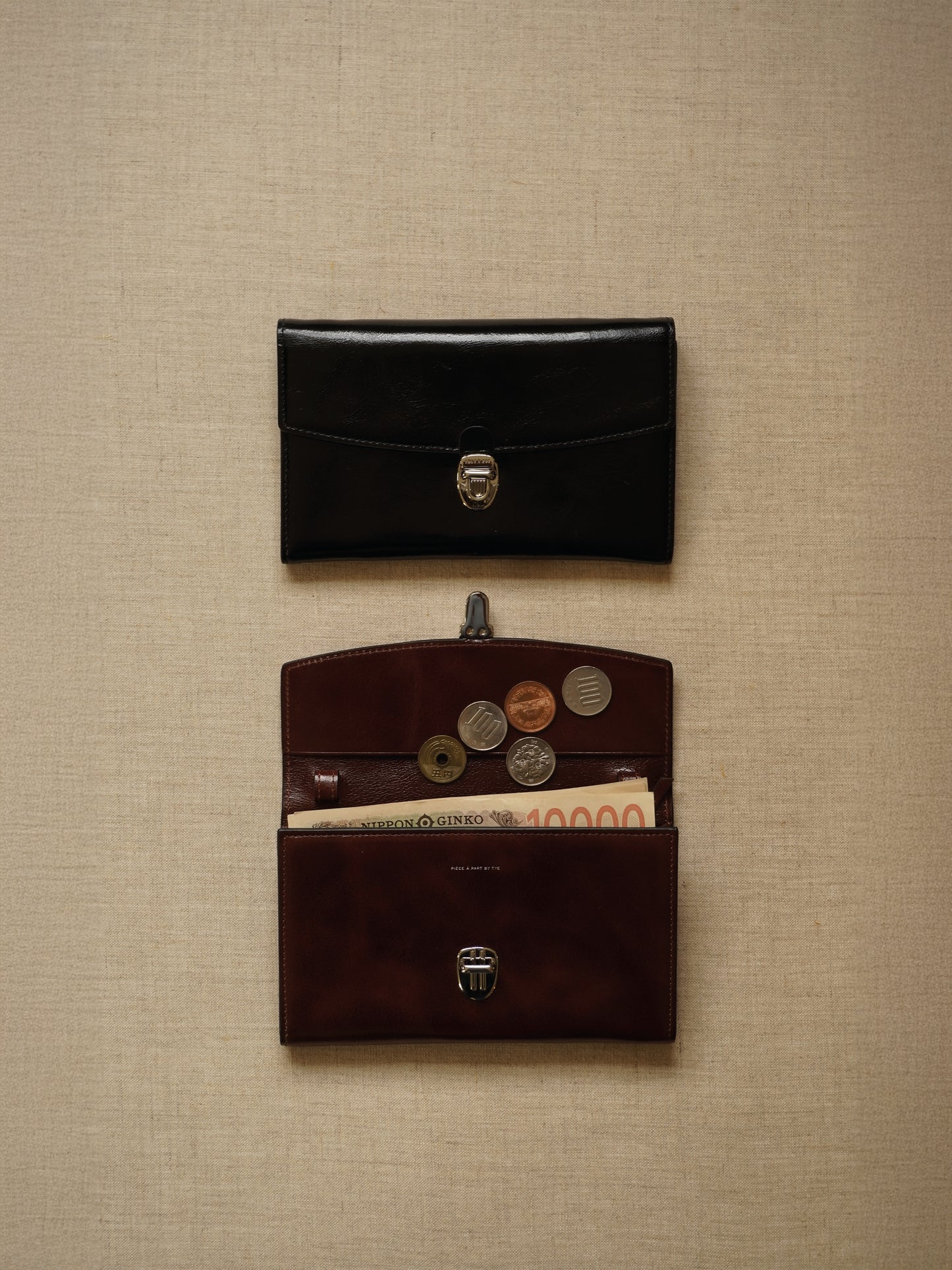 PORTE CARTES LOQUET ÉPAULE BROWN