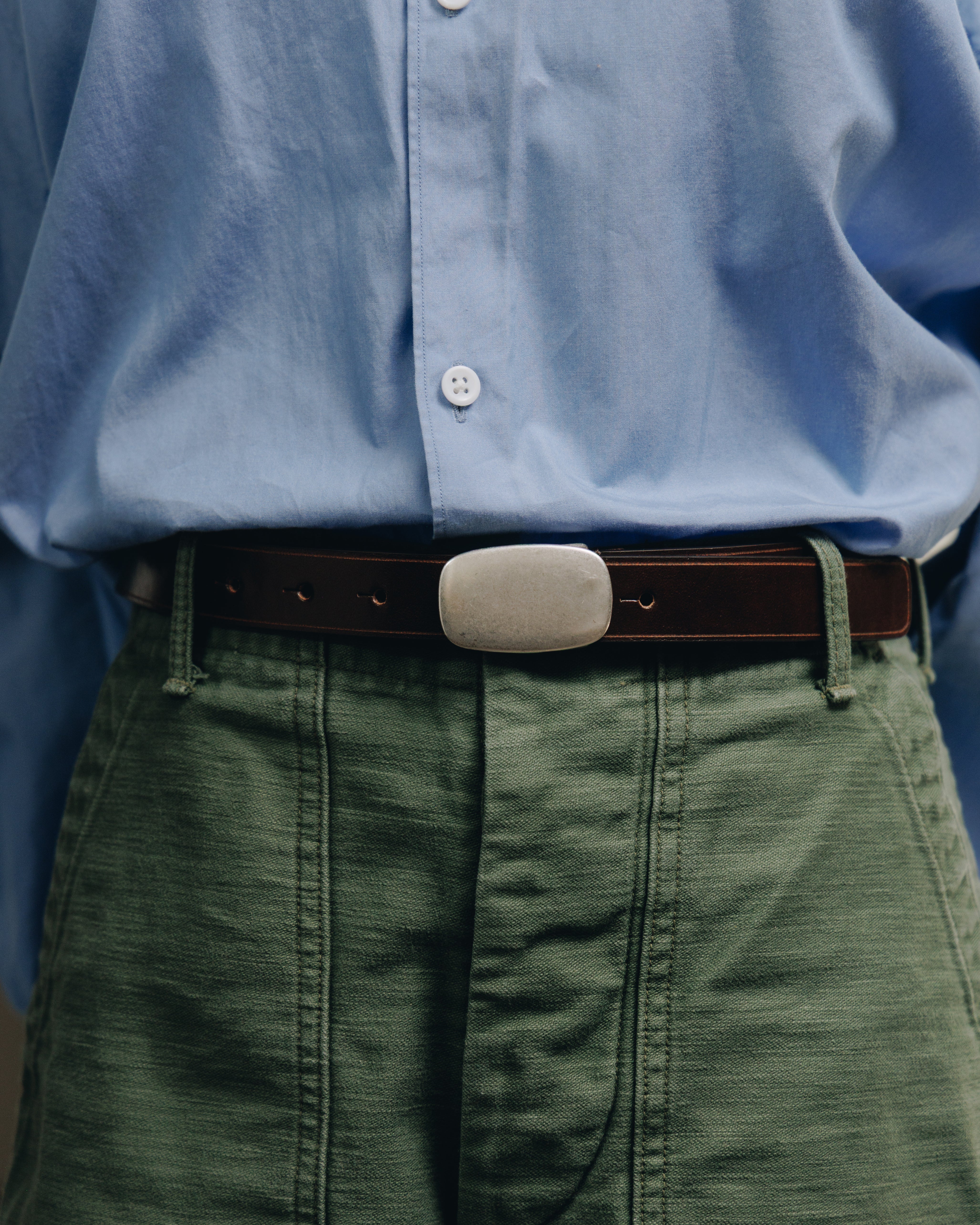 CEINTURE PLAQUE BROWN – TOUT Y EST JP