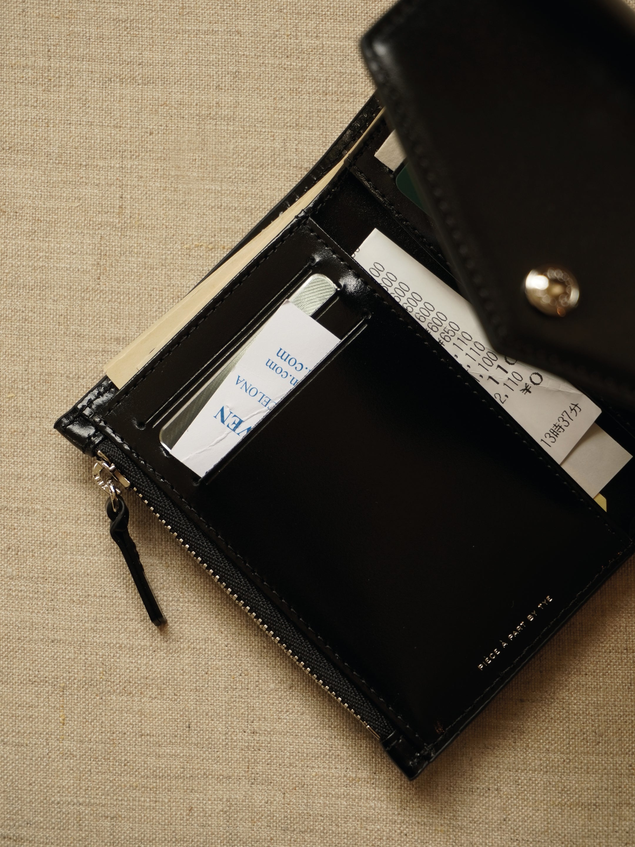 WALLET – TOUT Y EST JP