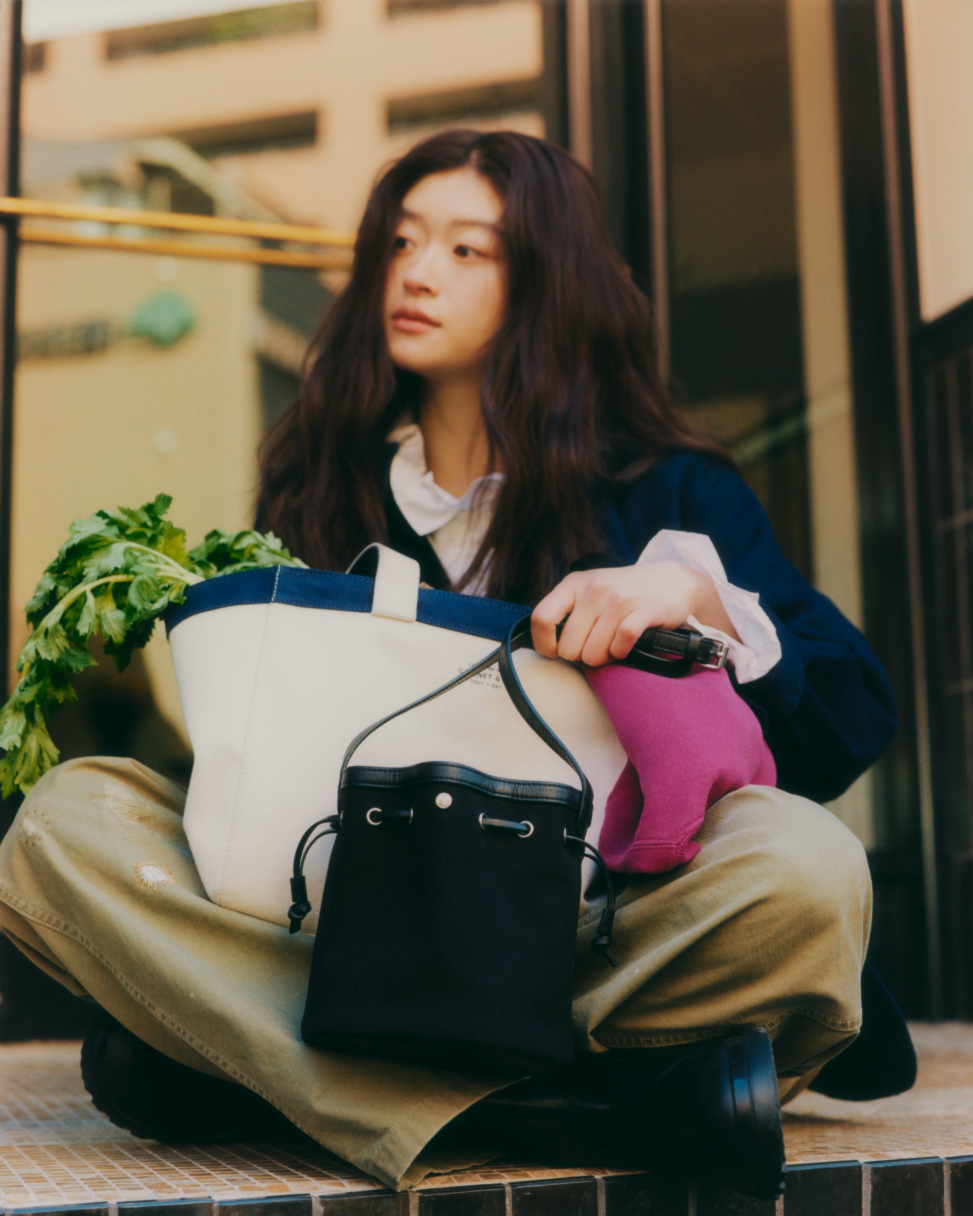 SAC COQUILLE BUCKET MINI BLACK – TOUT Y EST JP