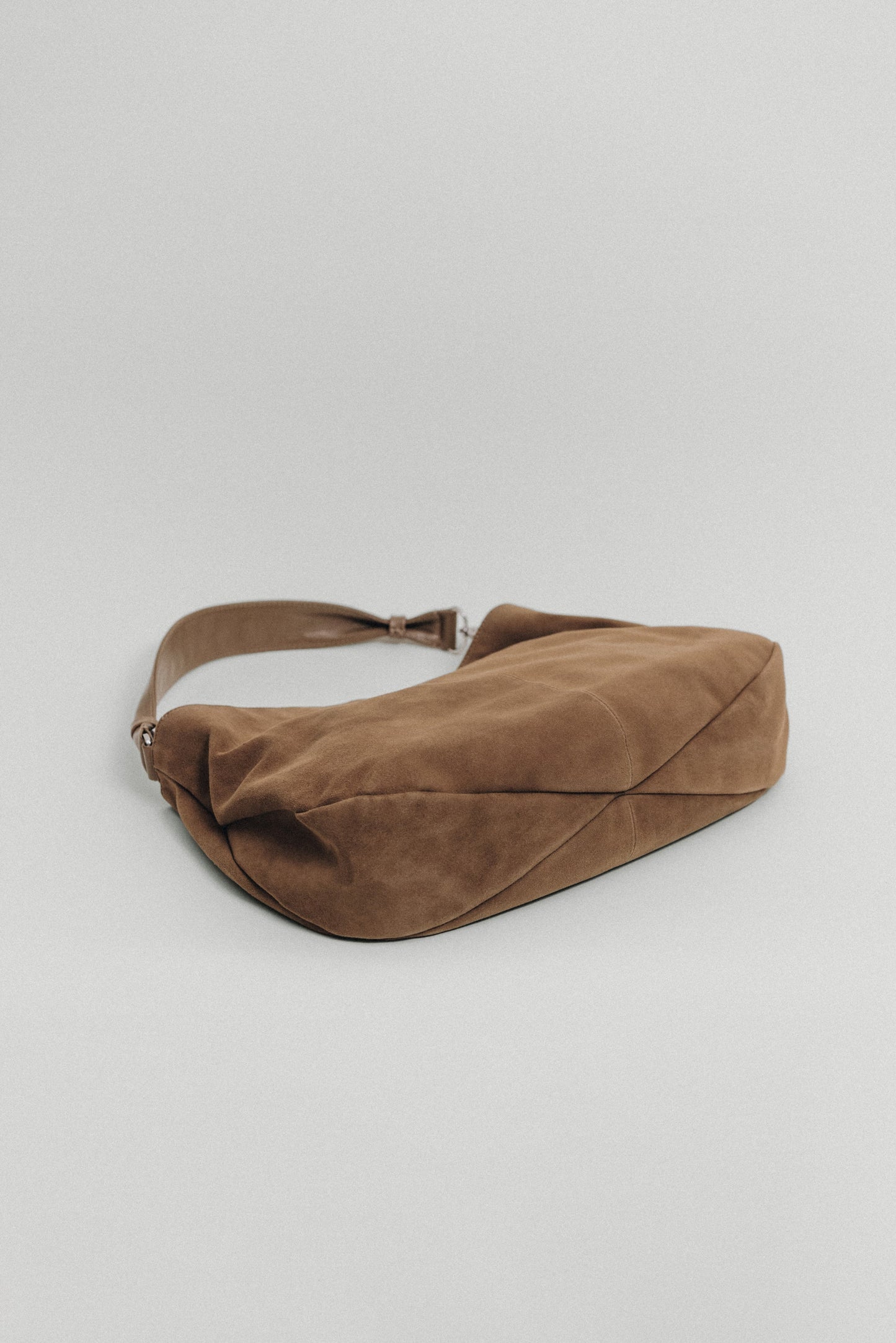 SAC NACELLE SUEDE CAMEL
