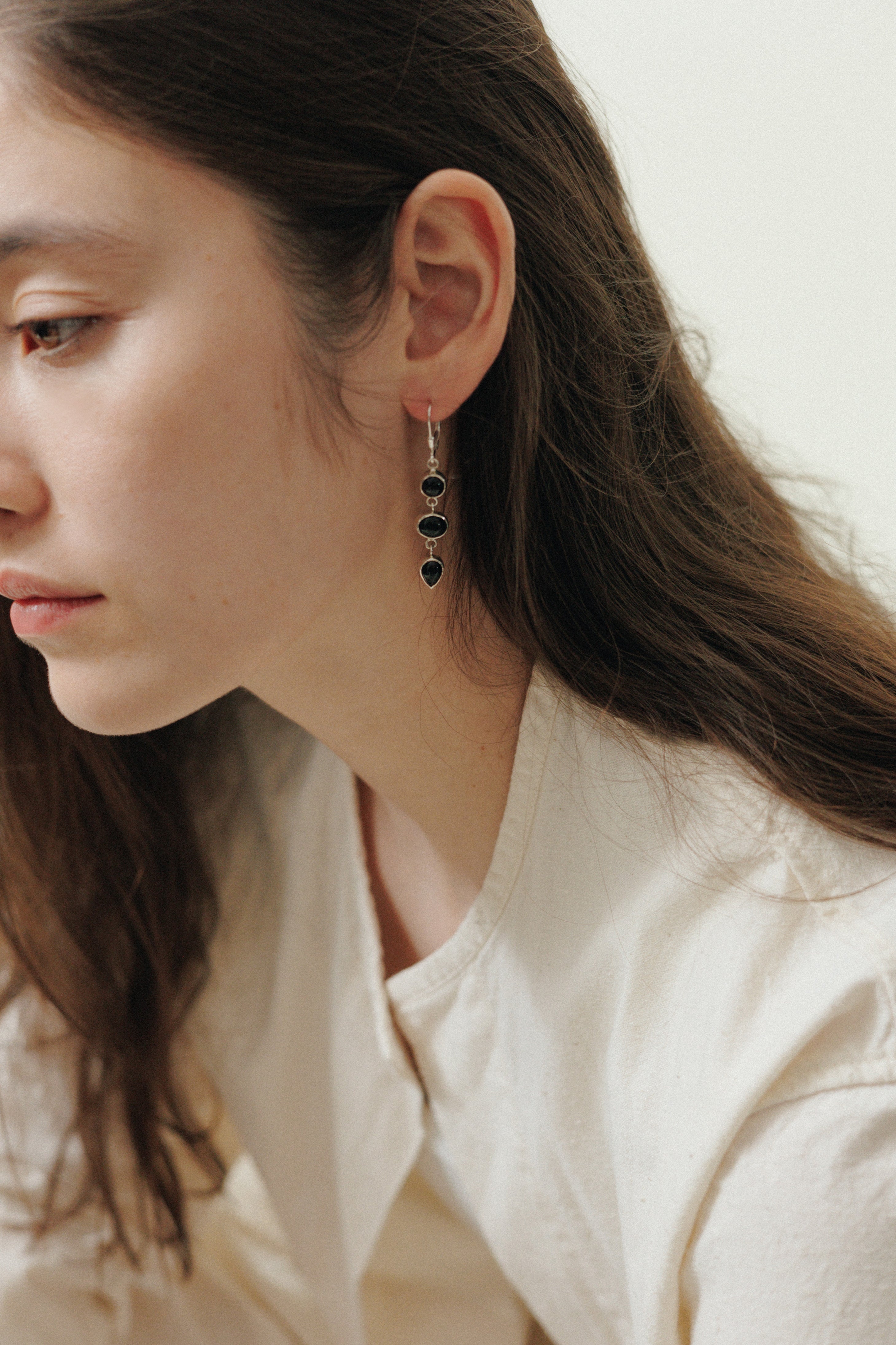 ピアス TOUT Y EST EARRINGS TRIO NOIR RM5B0182 EARRINGS TRIO NOIR – TOUT Y EST JP