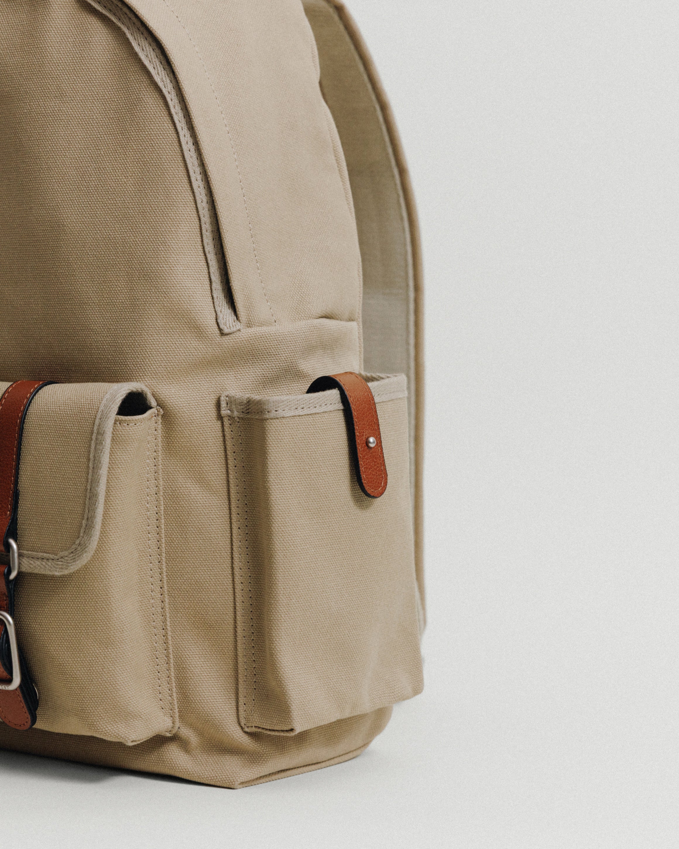 SAC À DOS BOUT BEIGE – TOUT Y EST JP