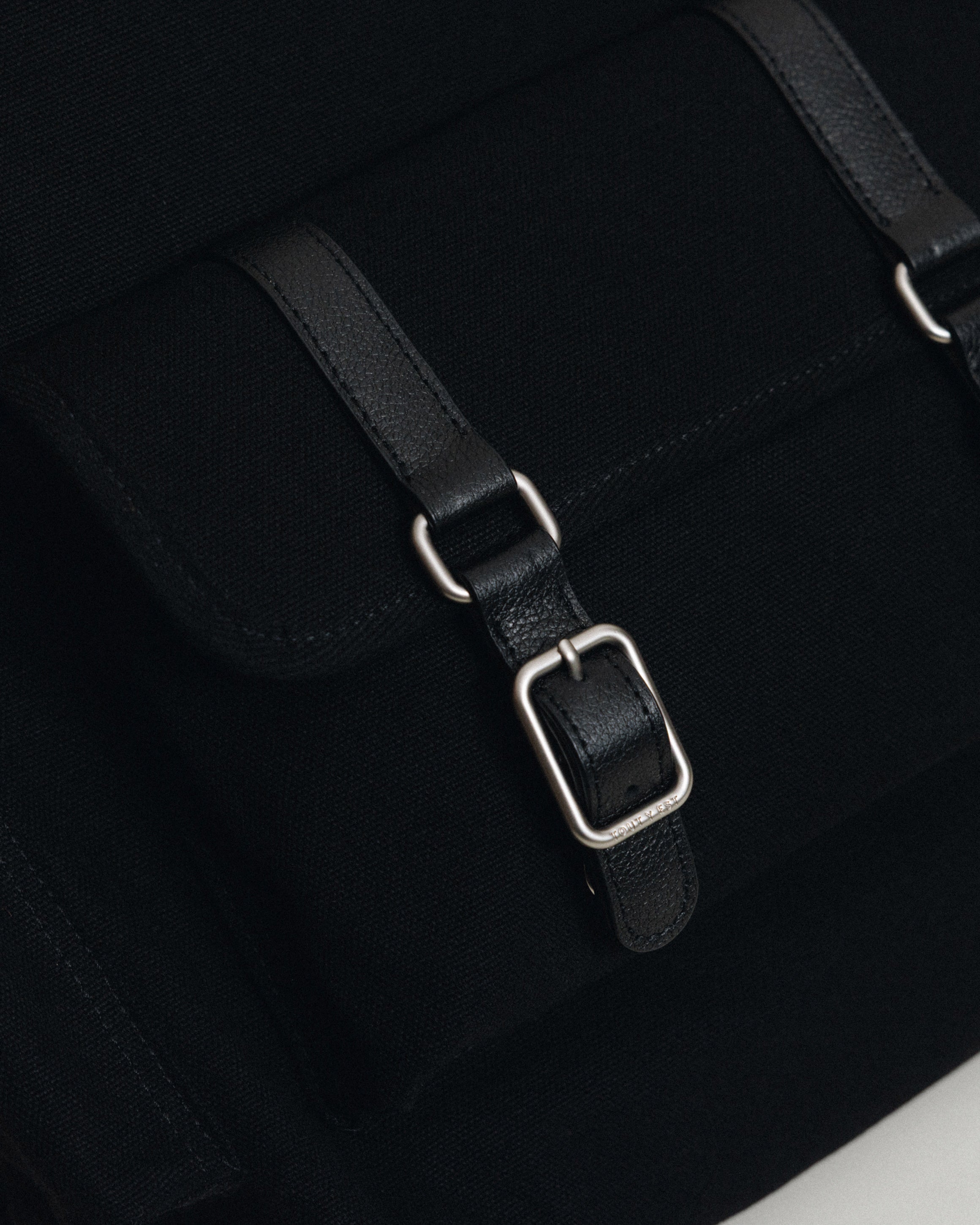 SAC À DOS BOUT BLACK – TOUT Y EST JP