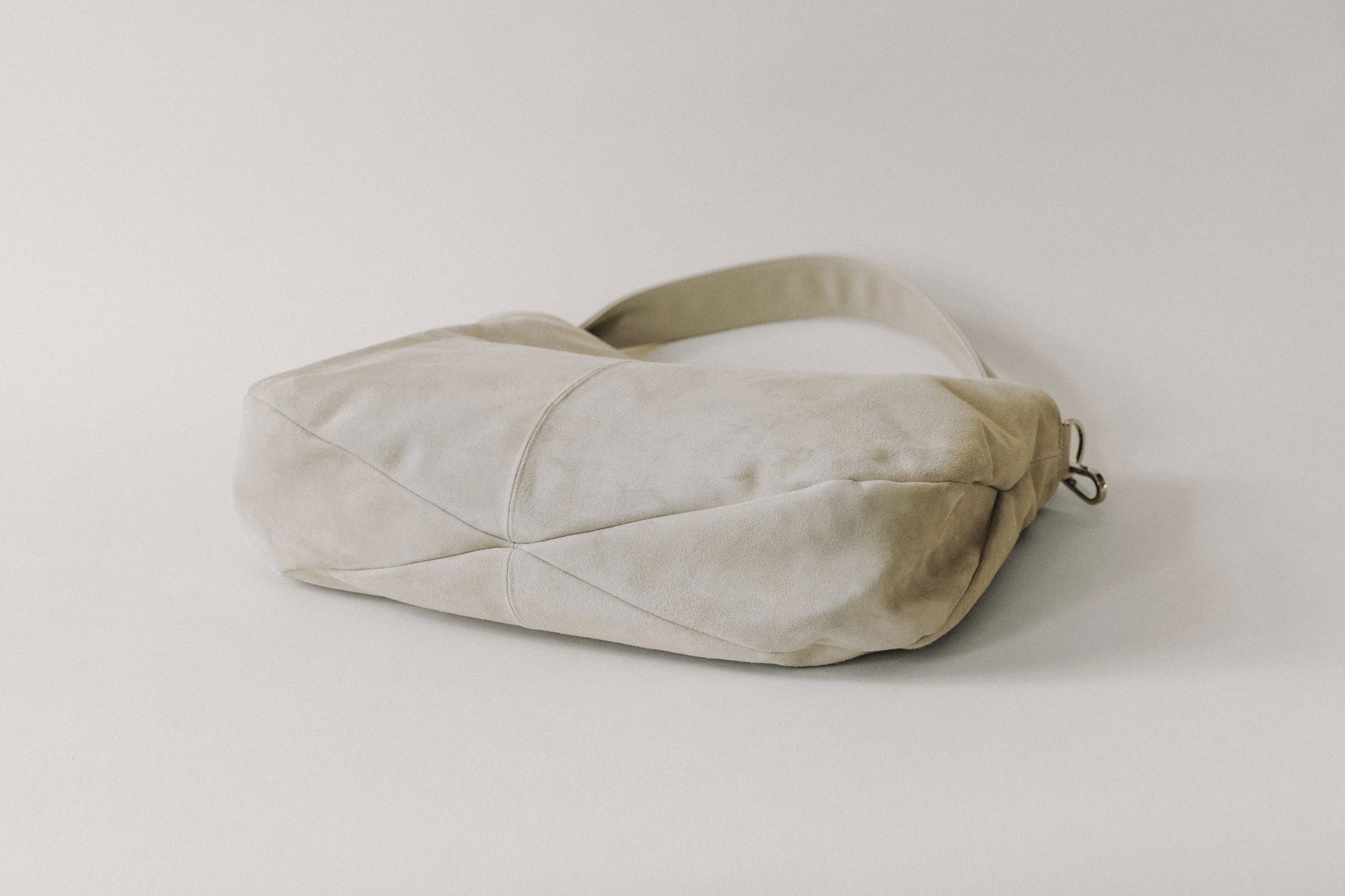 SAC NACELLE SUEDE BEIGE