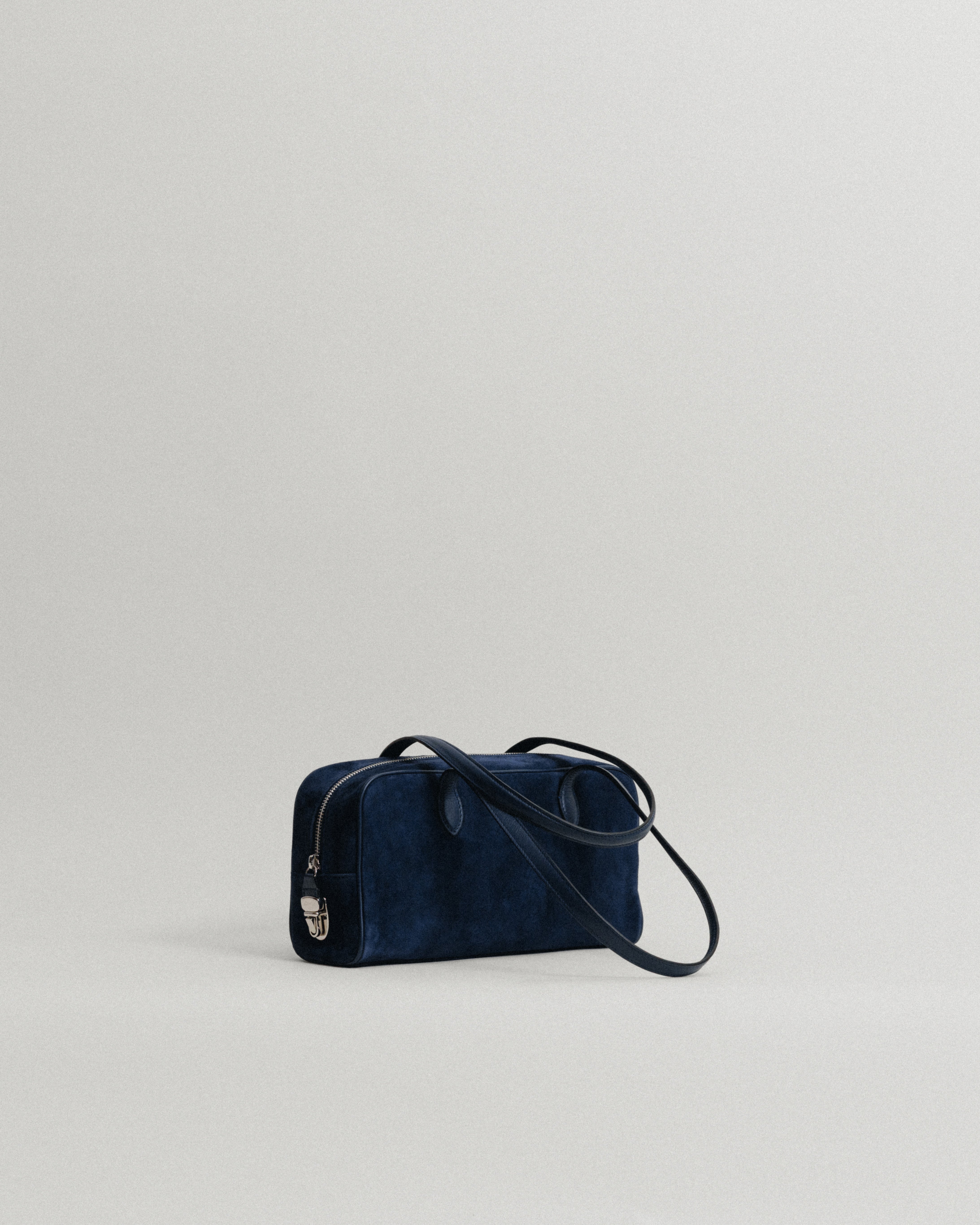 日本限定] SAC LOQUET SMALL SUEDE NAVY – TOUT Y EST JP