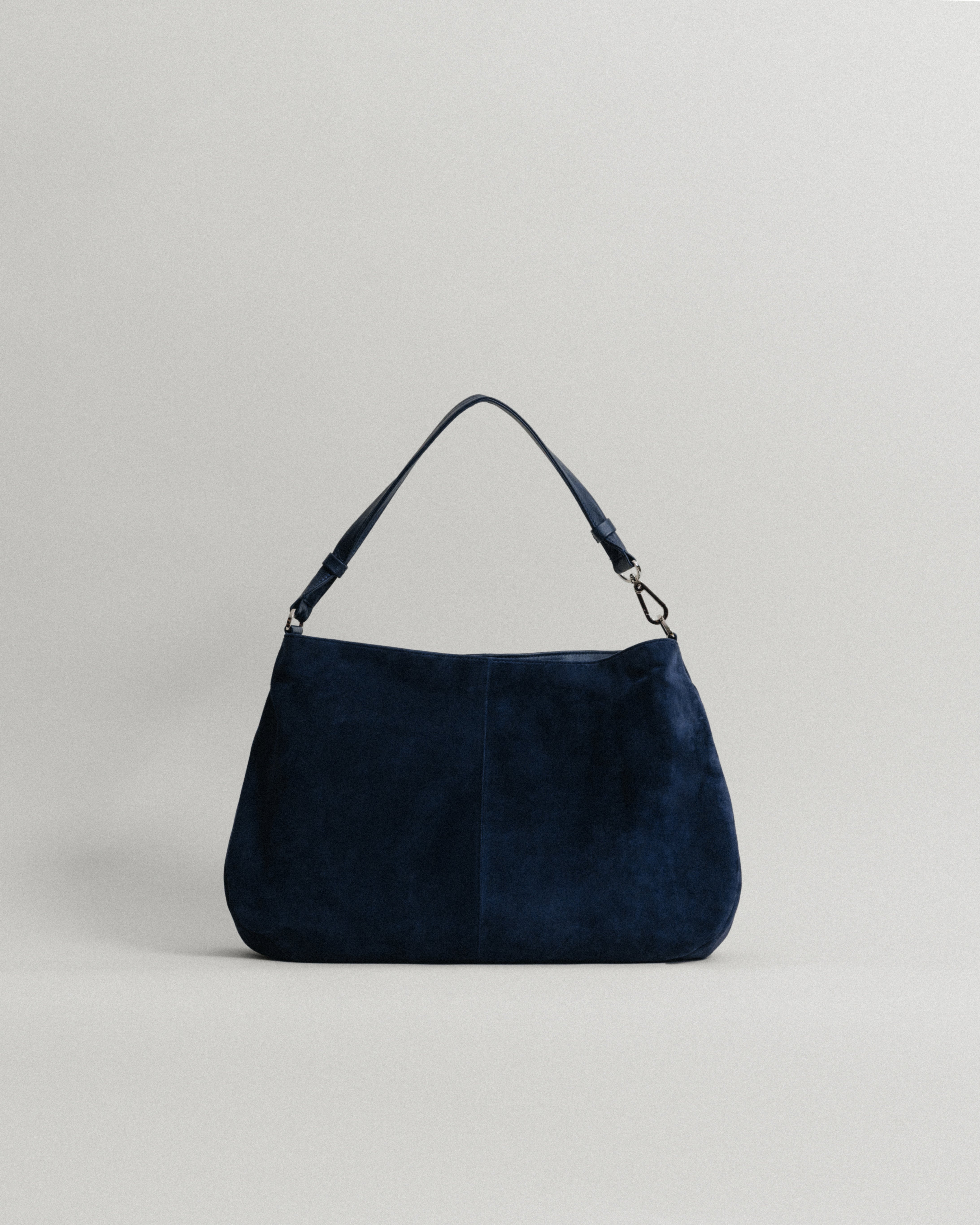 日本限定] SAC NACELLE SUEDE NAVY – TOUT Y EST JP
