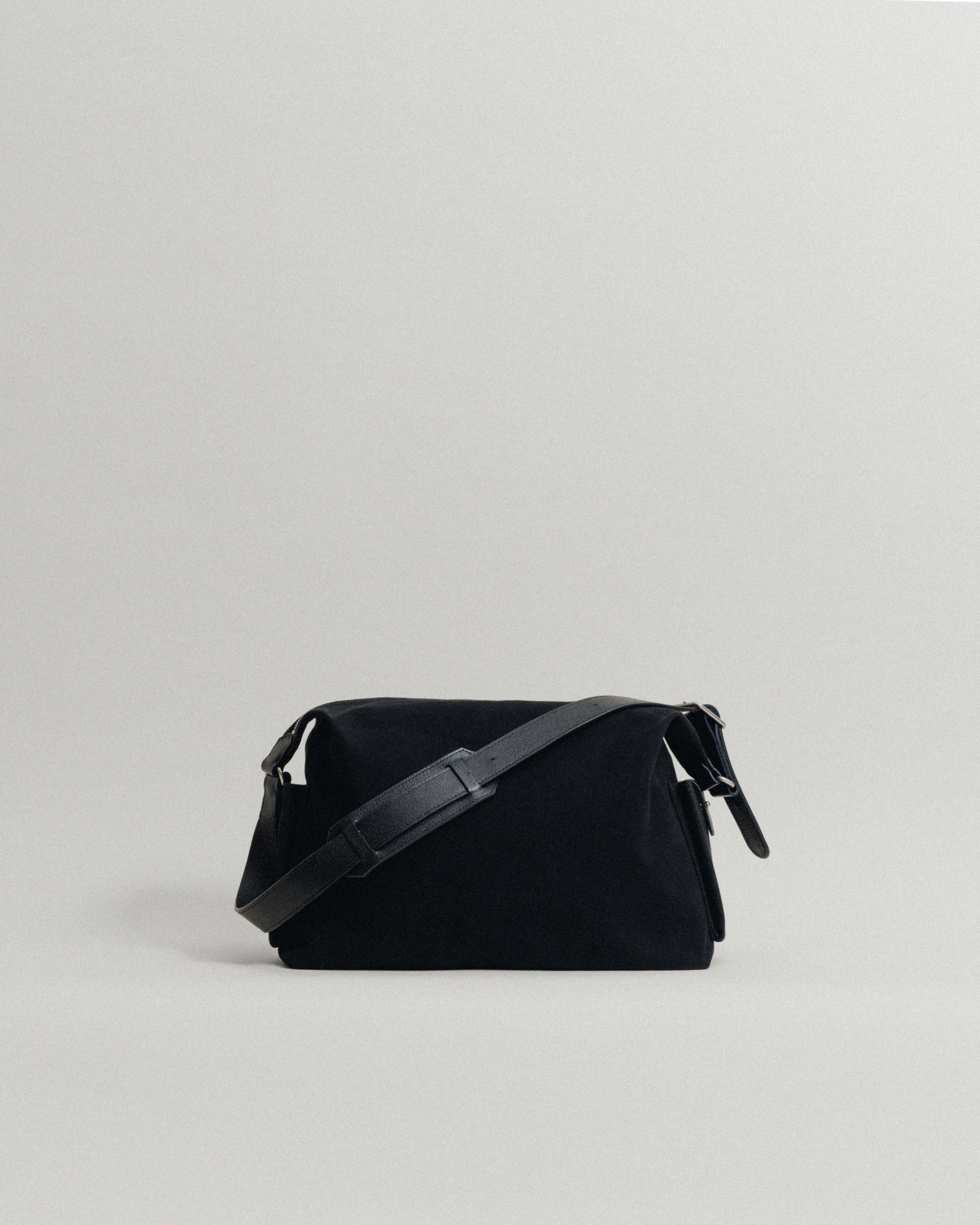 SAC BOUT HOBO BLACK – TOUT Y EST JP