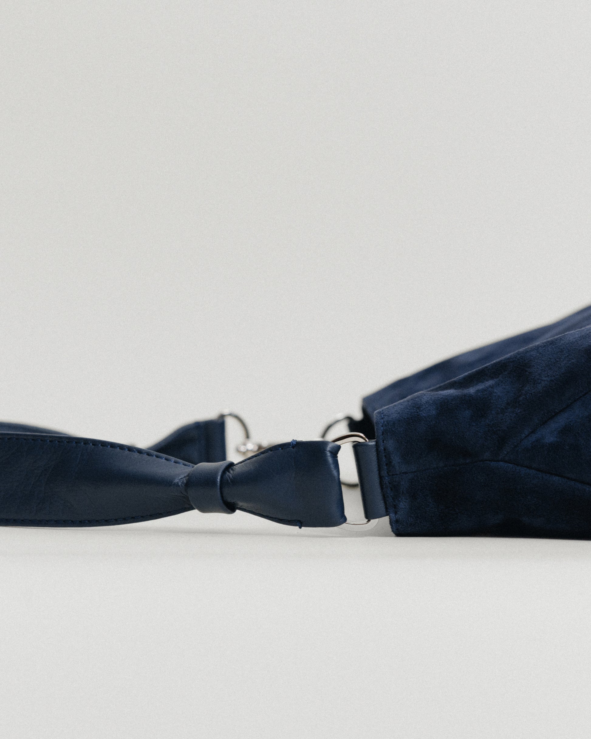 [日本限定] SAC NACELLE MINI SUEDE NAVY