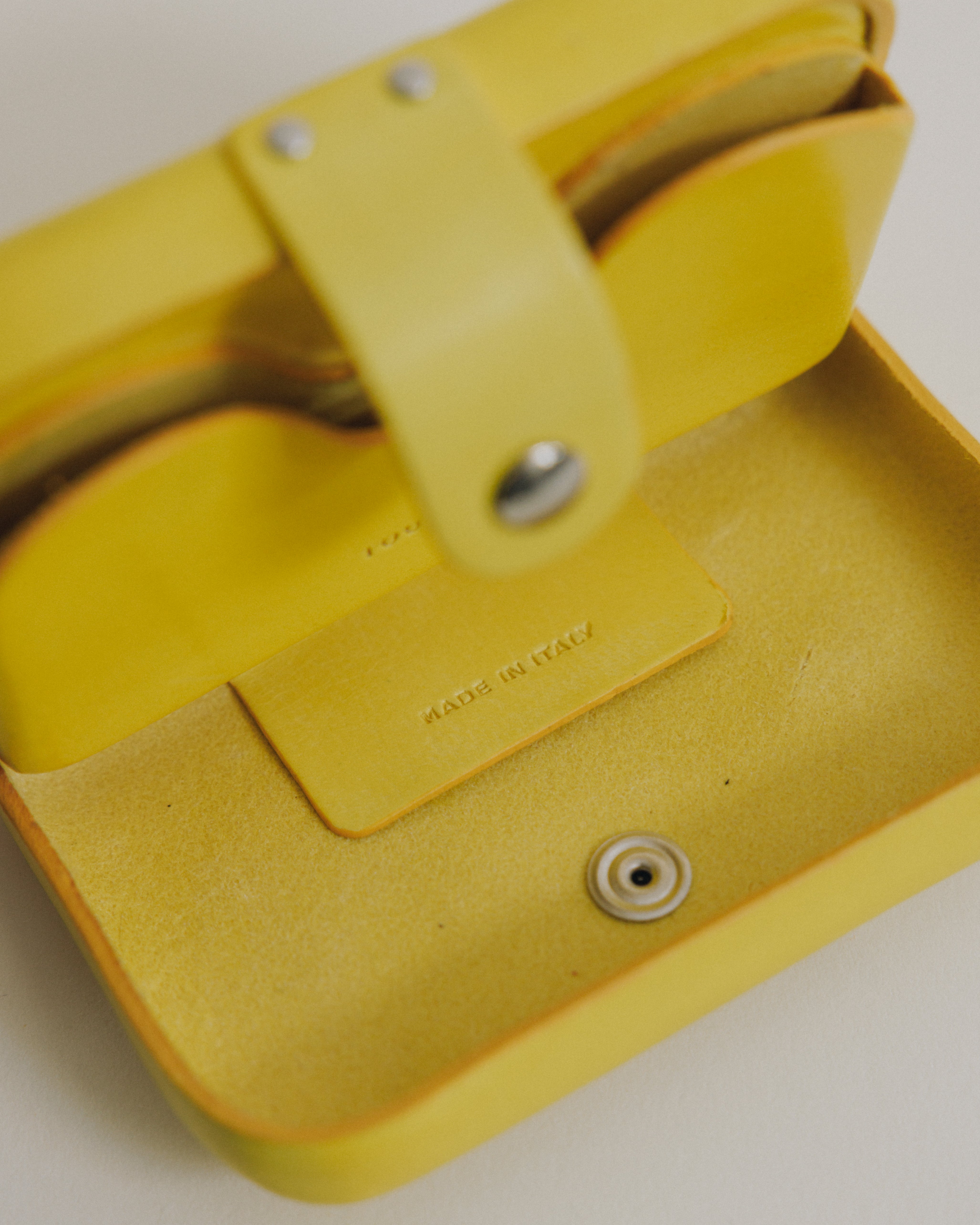 ＊最終値下げ＊TOUT Y EST＊フローレンス財布 PORTEFEUILLE FLORENCE YELLOW – TOUT Y EST JP