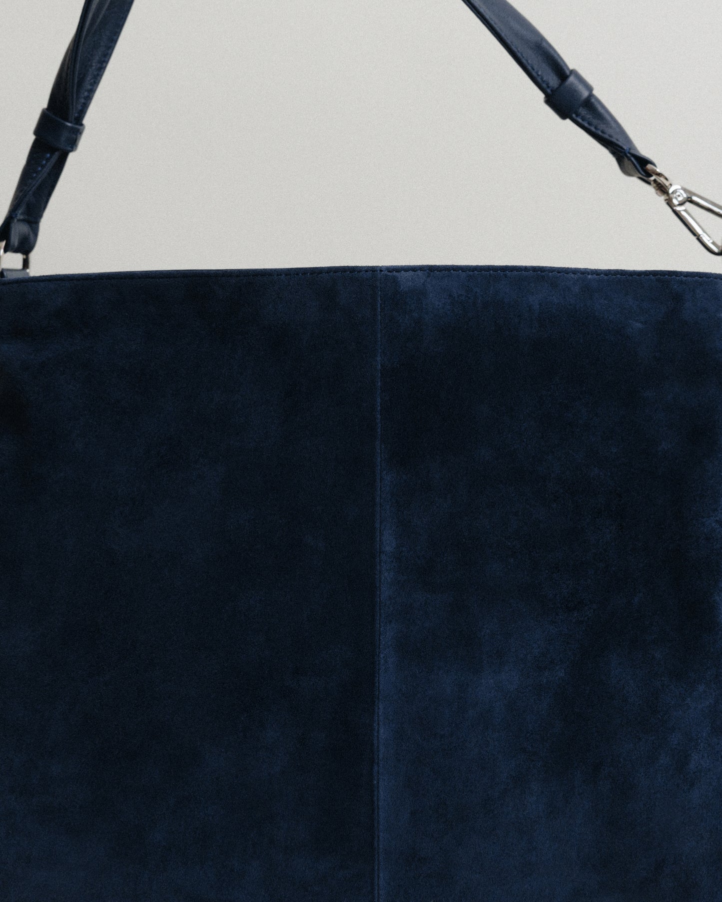 [日本限定] SAC NACELLE SUEDE NAVY