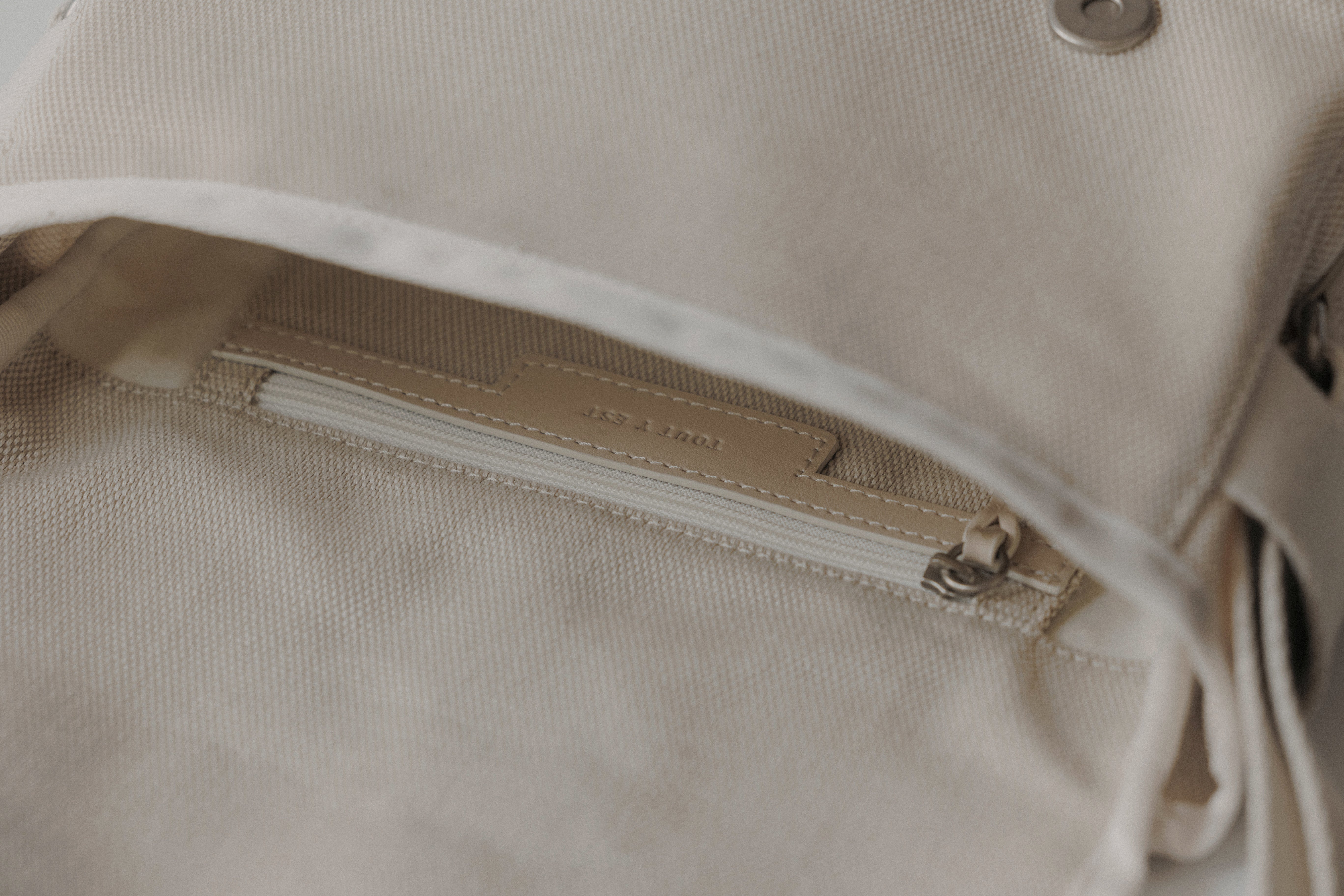 SAC BOUT MINI IVORY – TOUT Y EST JP SAC BOUT MINI IVORY – TOUT Y EST JP