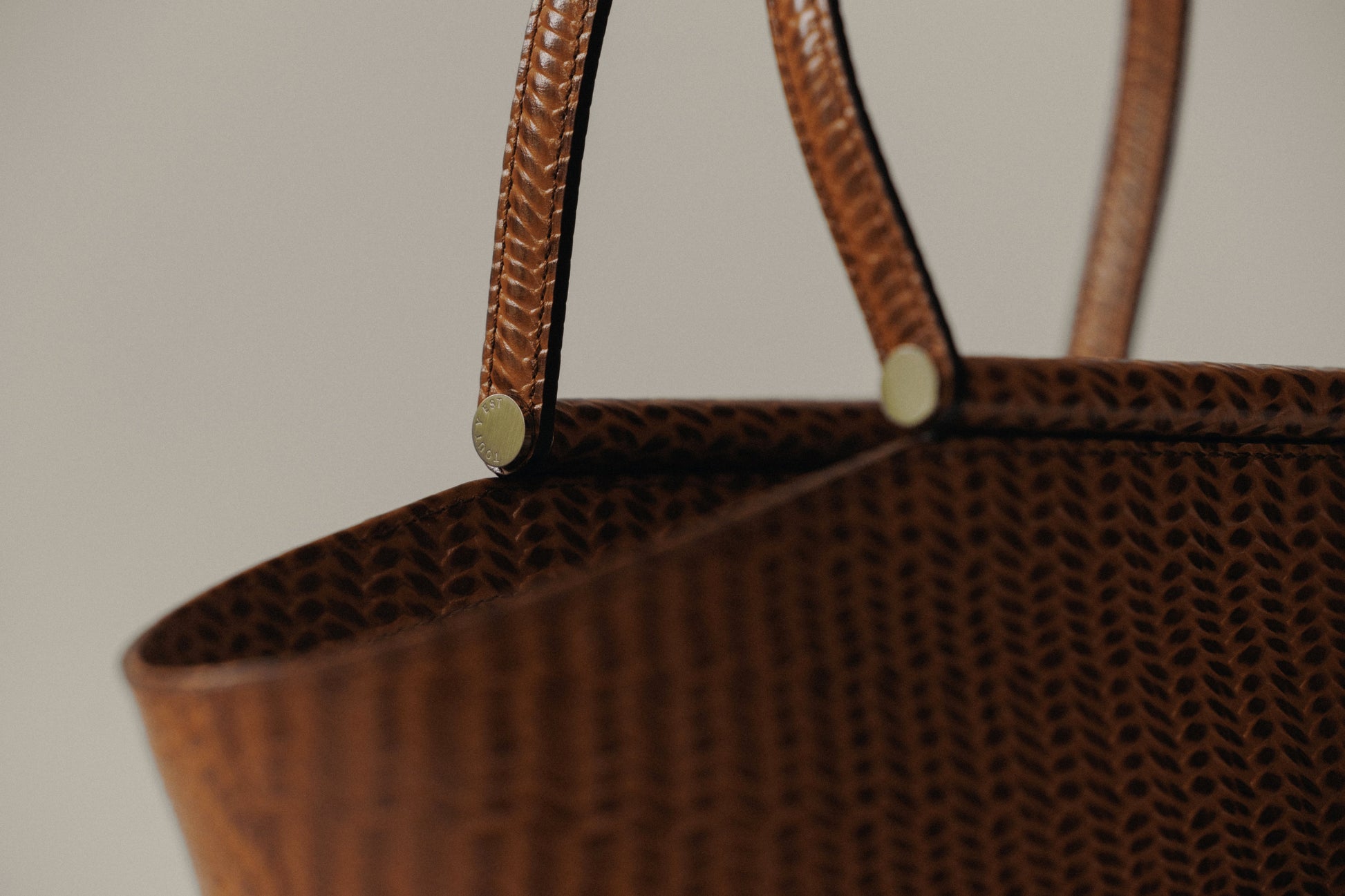 SAC ÉTIRÉ SMALL WEAVE BROWN