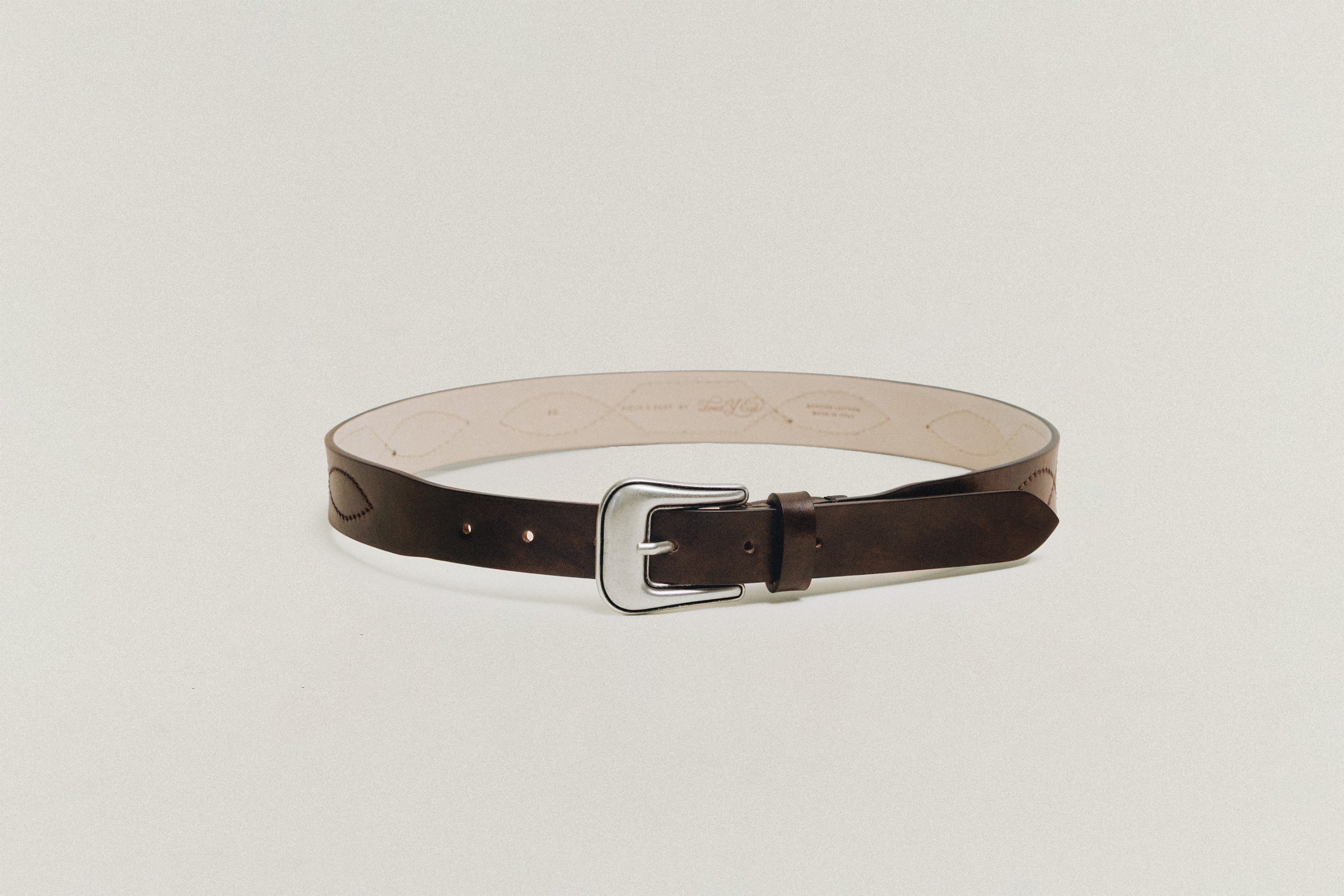 BELT – TOUT Y EST JP