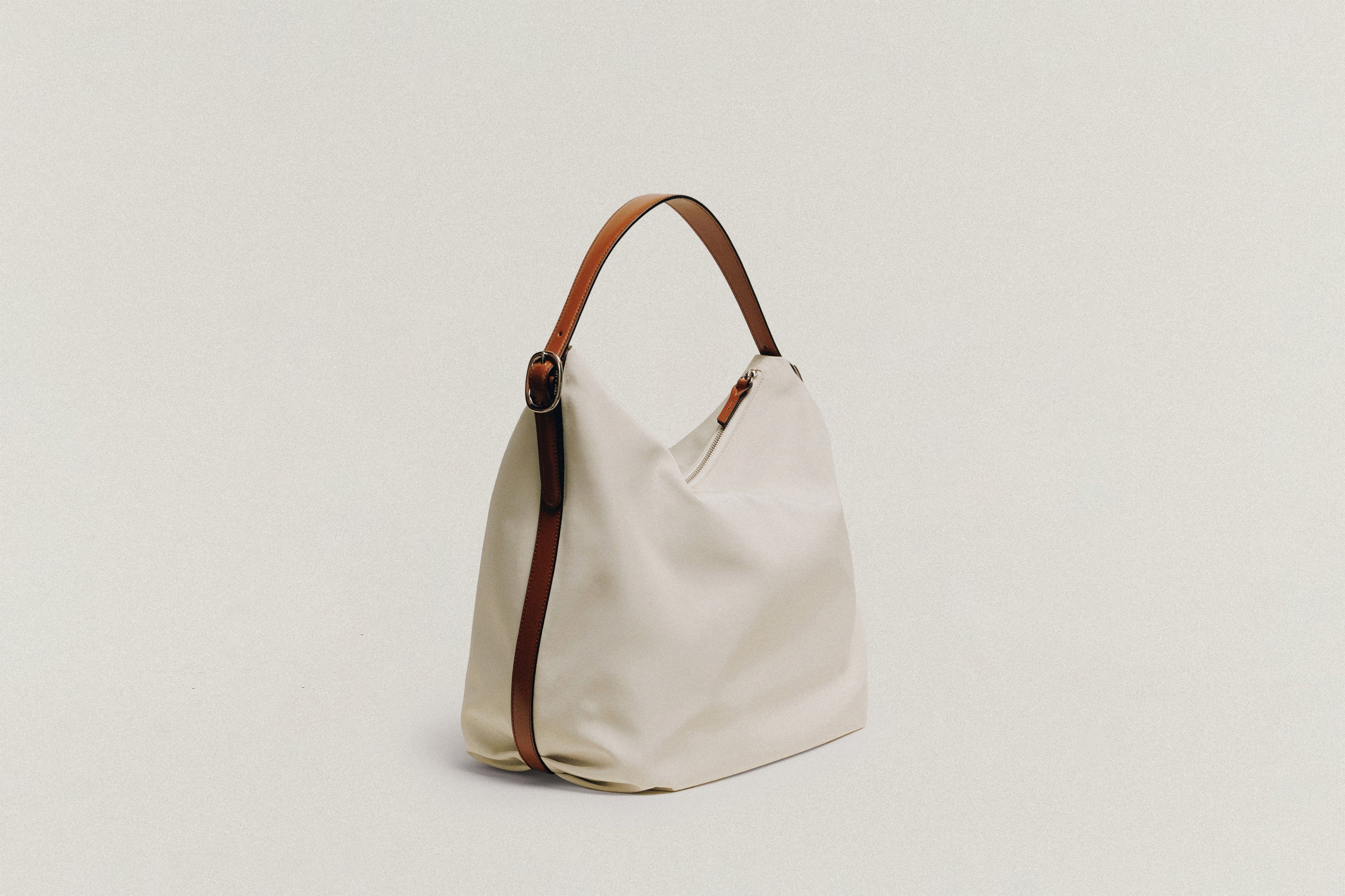 BAGS – TOUT Y EST JP