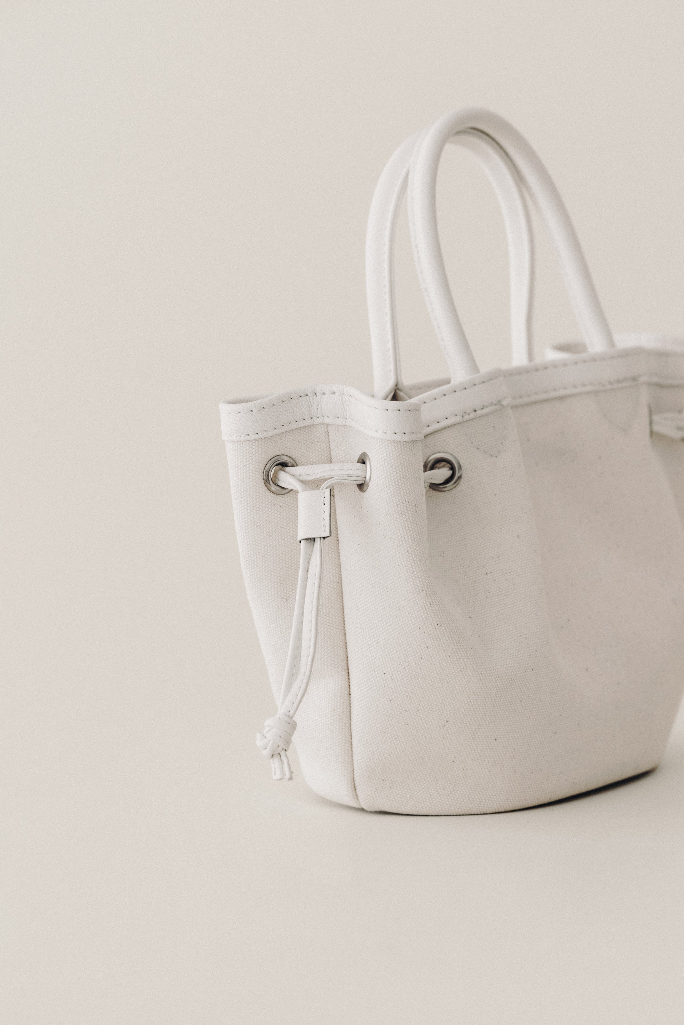 SAC COQUILLE MINI WHITE – TOUT Y EST JP