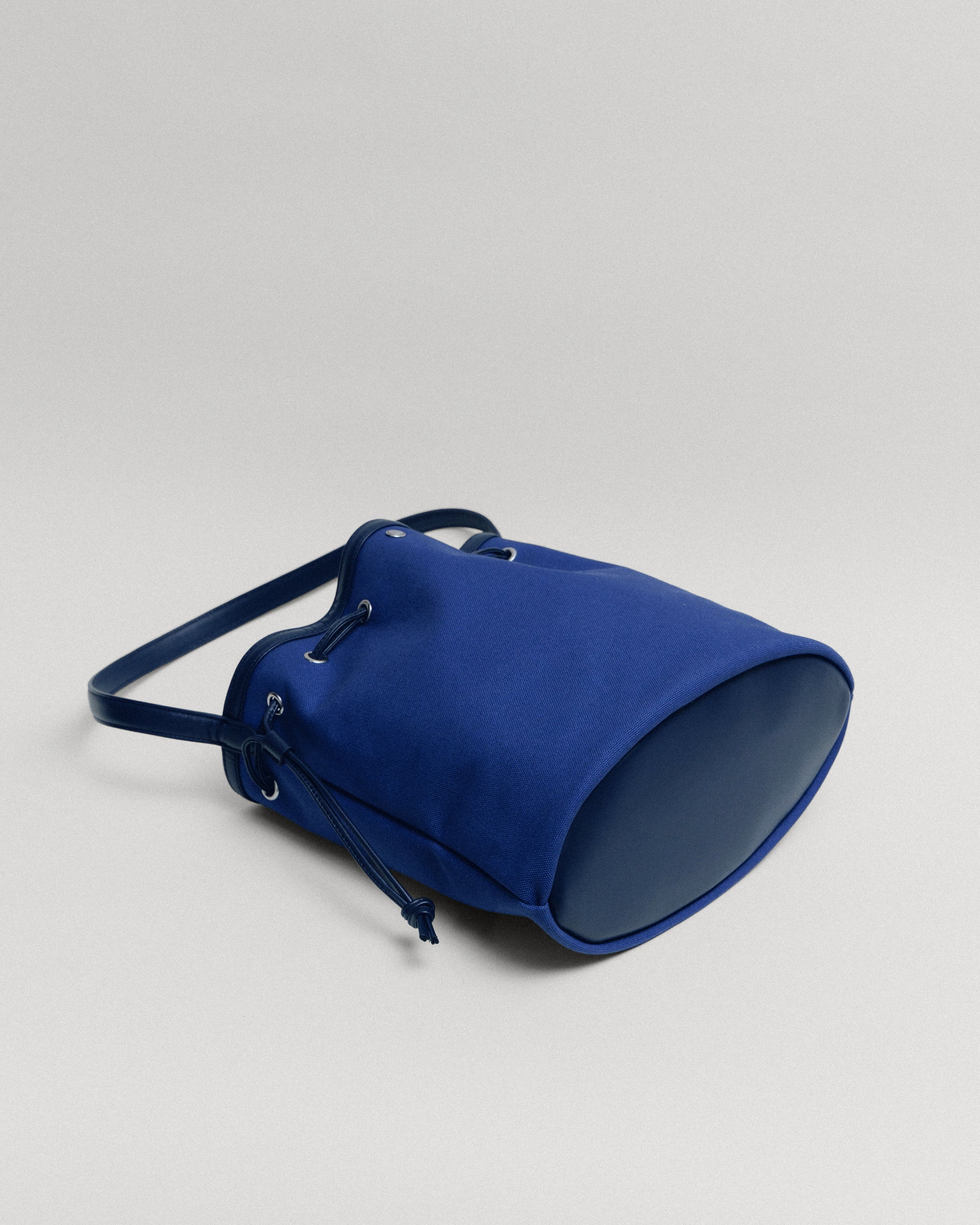 SAC COQUILLE BUCKET BLUE