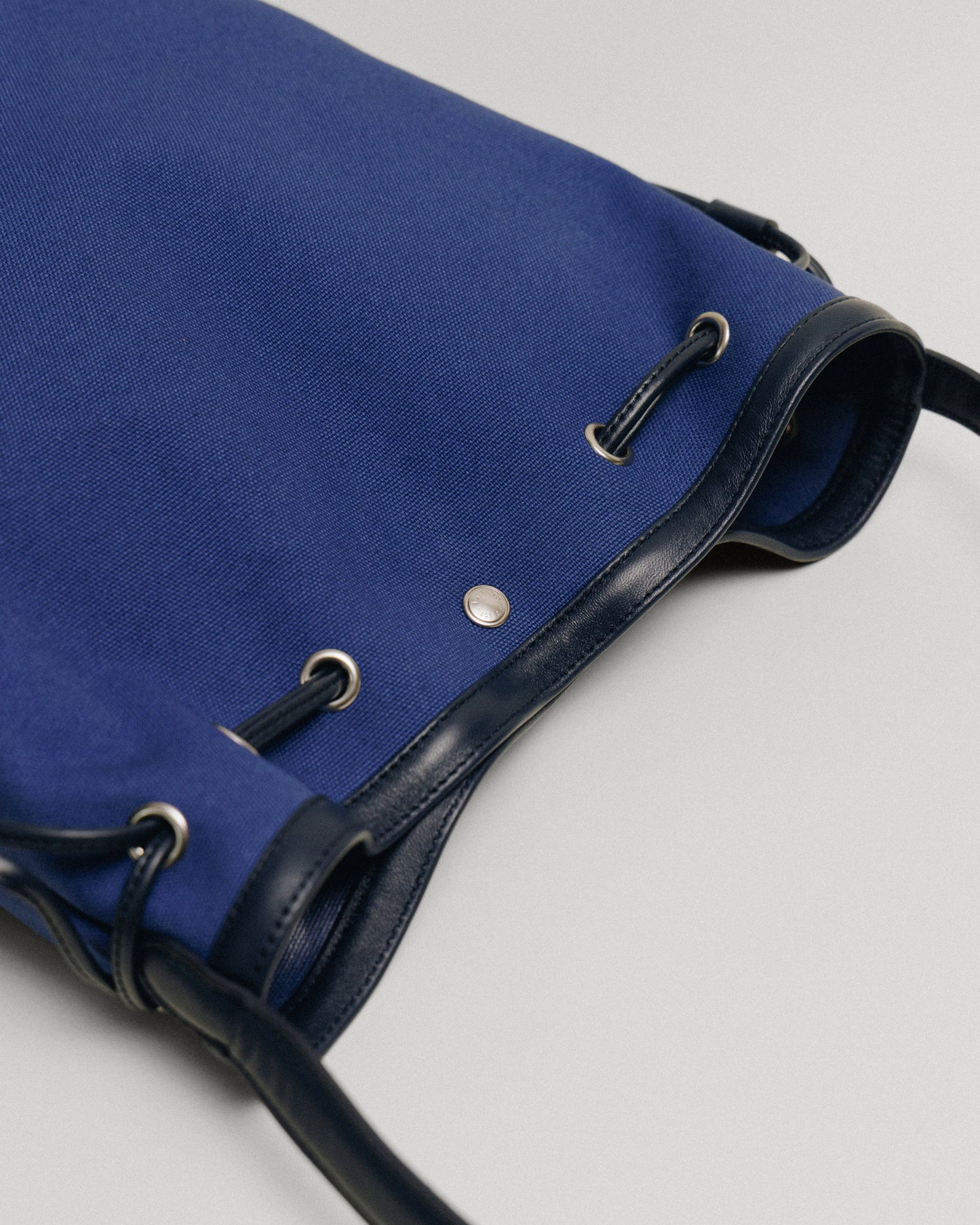 SAC COQUILLE BUCKET BLUE