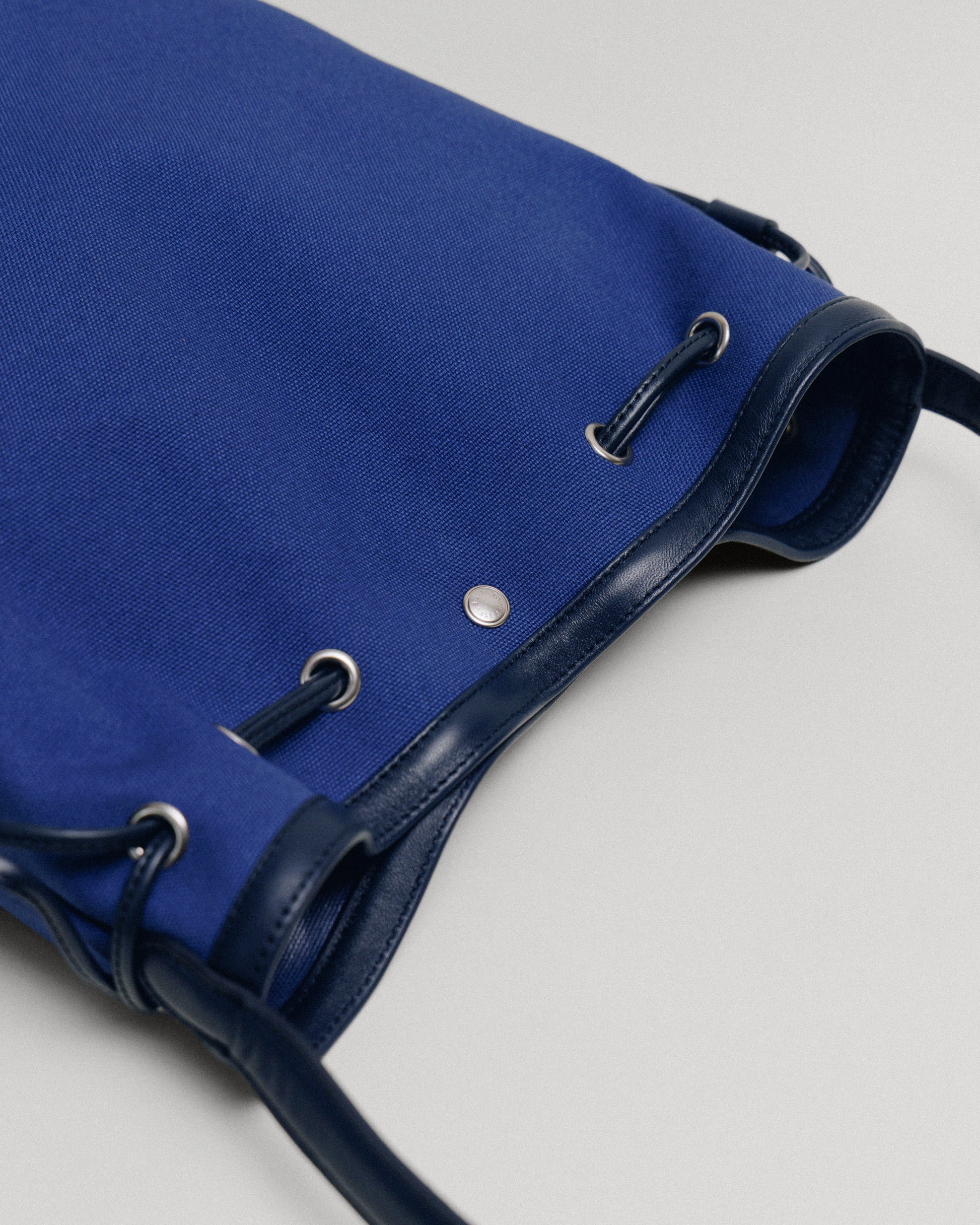 SAC COQUILLE BUCKET BLUE