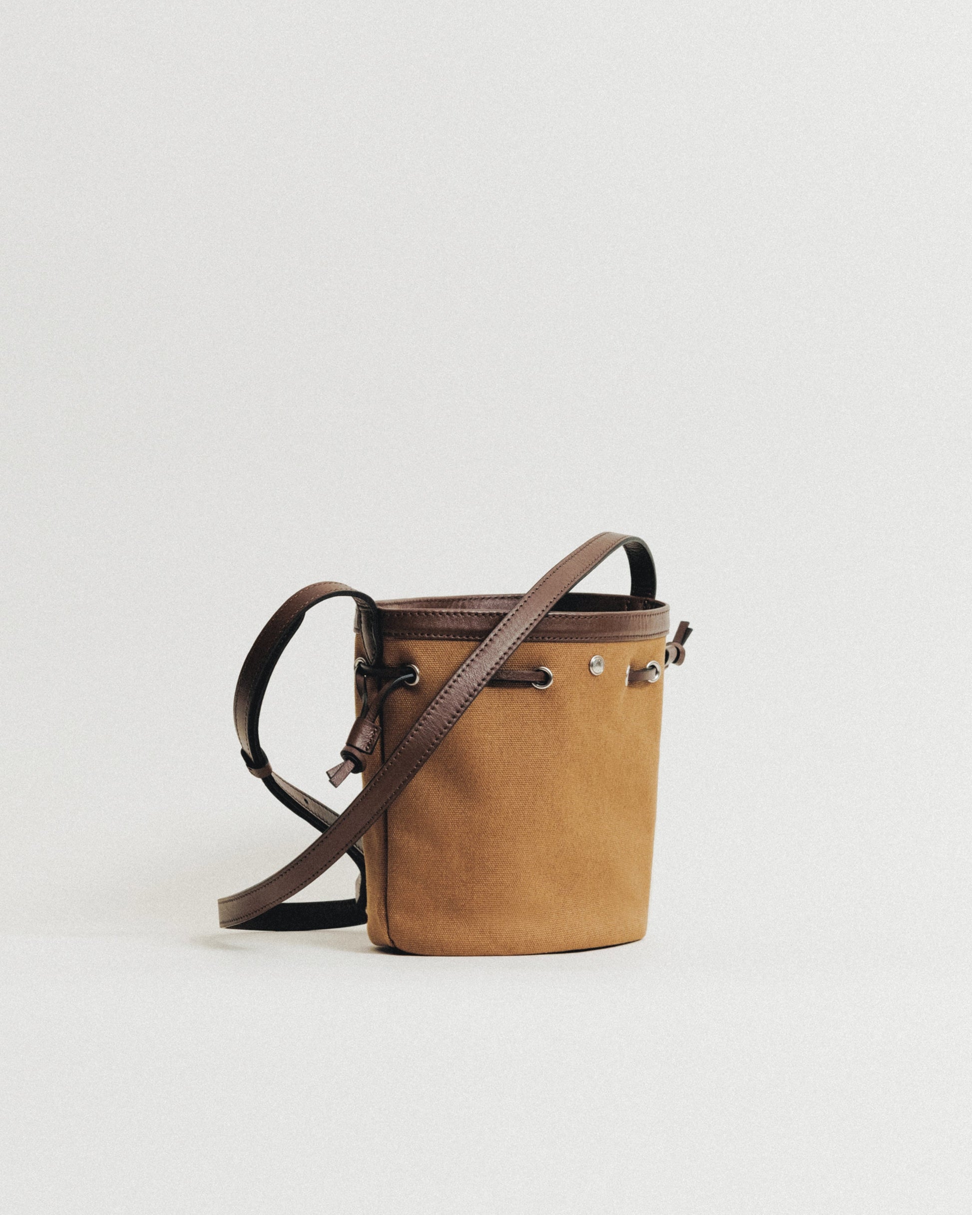 SAC COQUILLE BUCKET MINI TAN