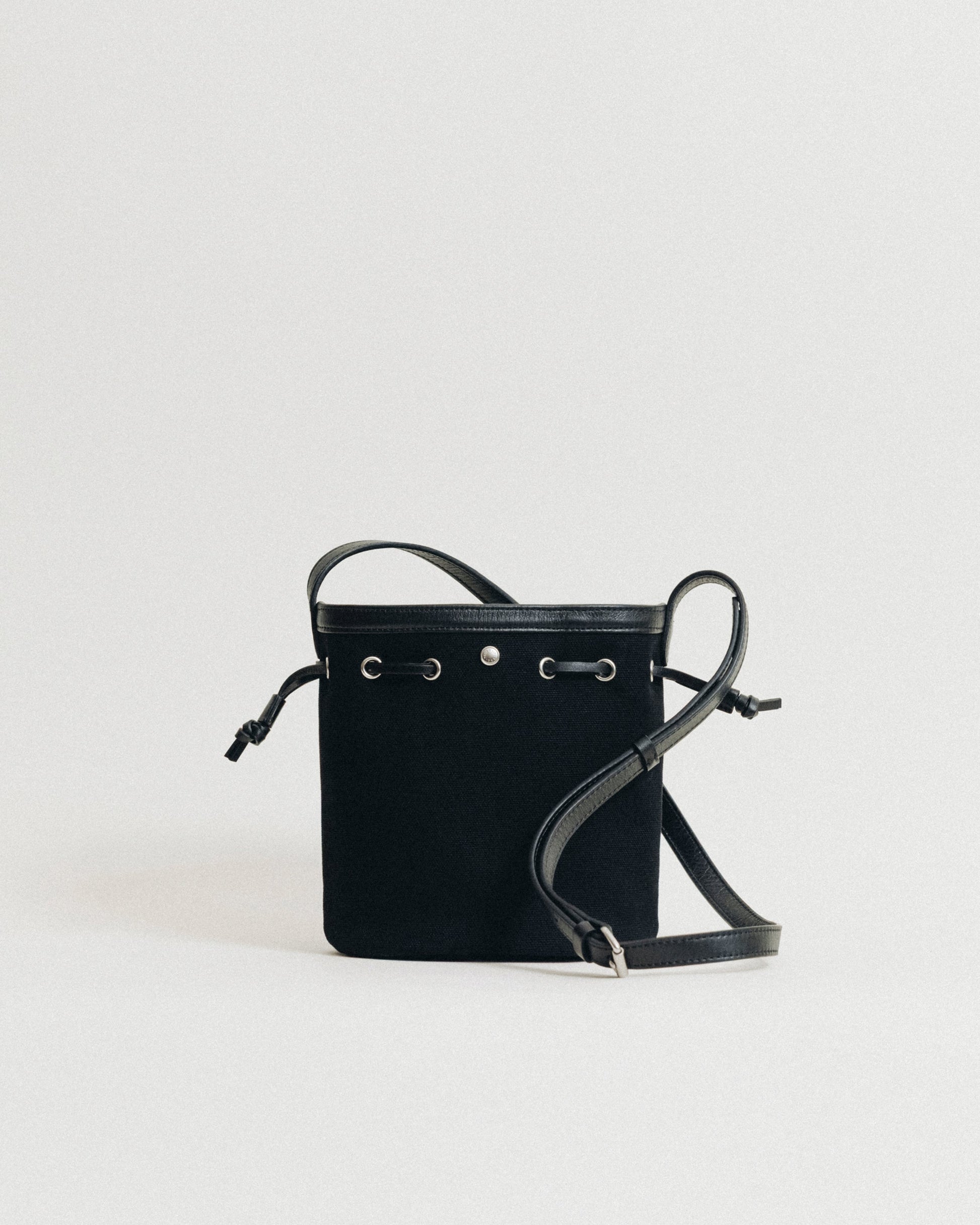 SAC COQUILLE BUCKET MINI BLACK