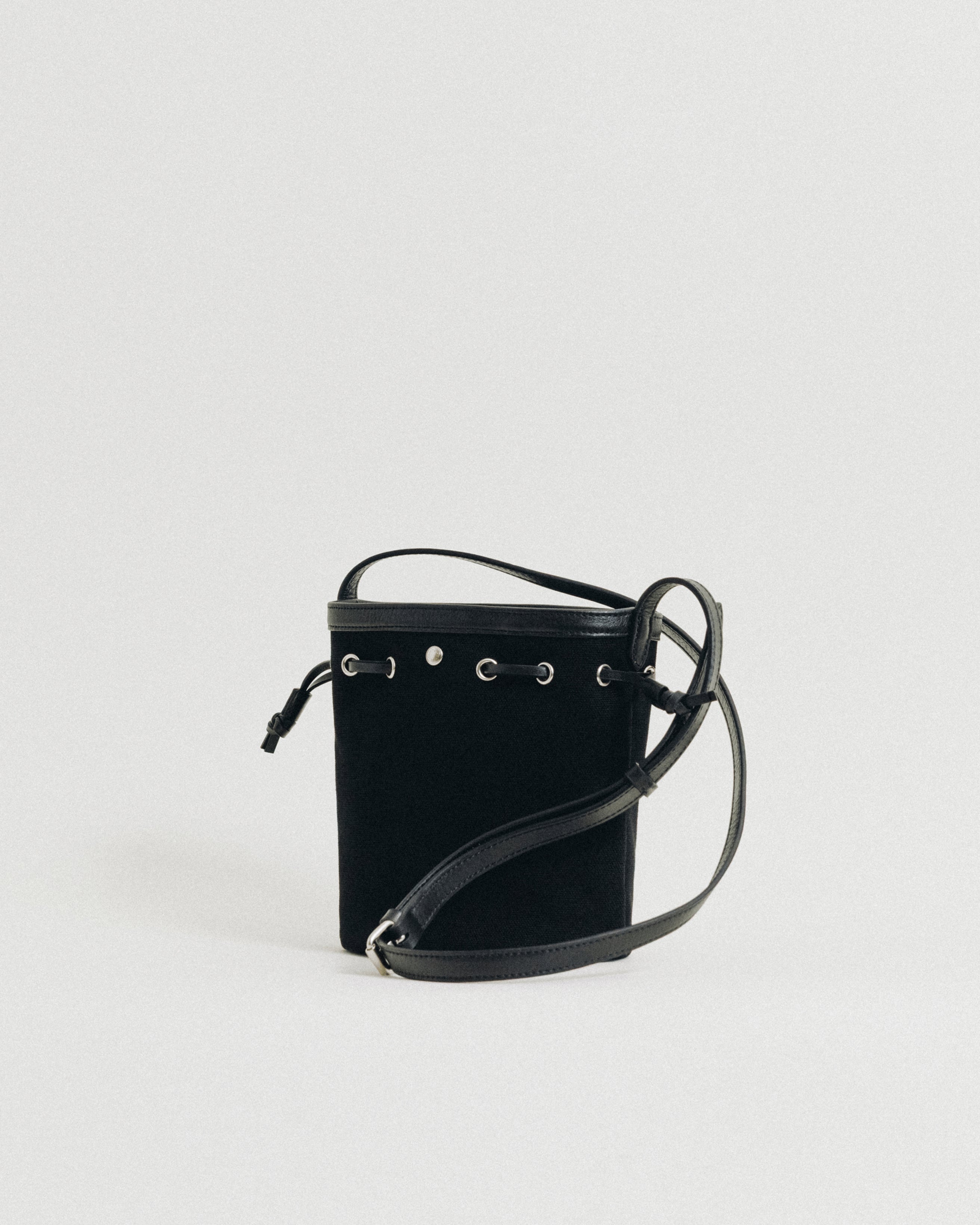 SAC COQUILLE BUCKET MINI BLACK – TOUT Y EST JP