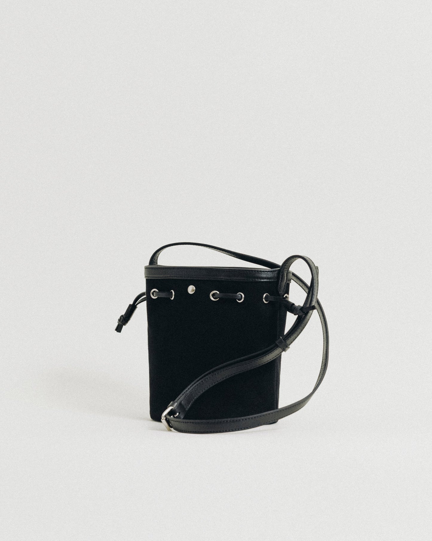 SAC COQUILLE BUCKET MINI BLACK