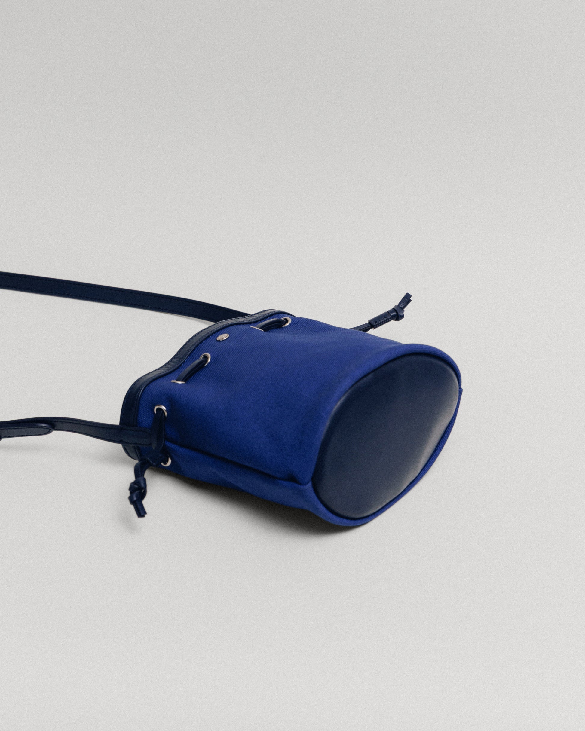 SAC COQUILLE BUCKET MINI BLUE