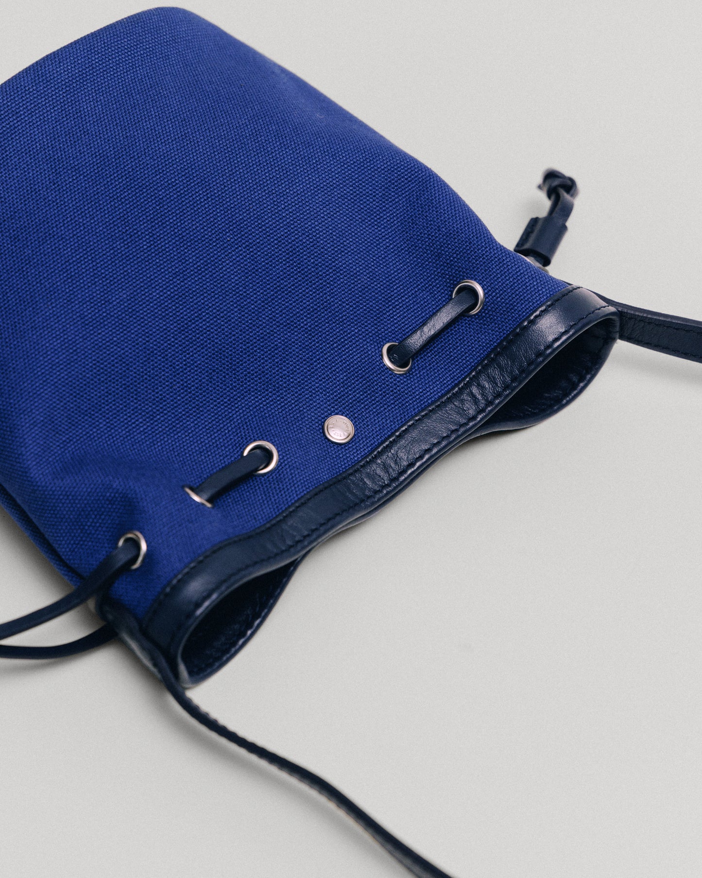 SAC COQUILLE BUCKET MINI BLUE