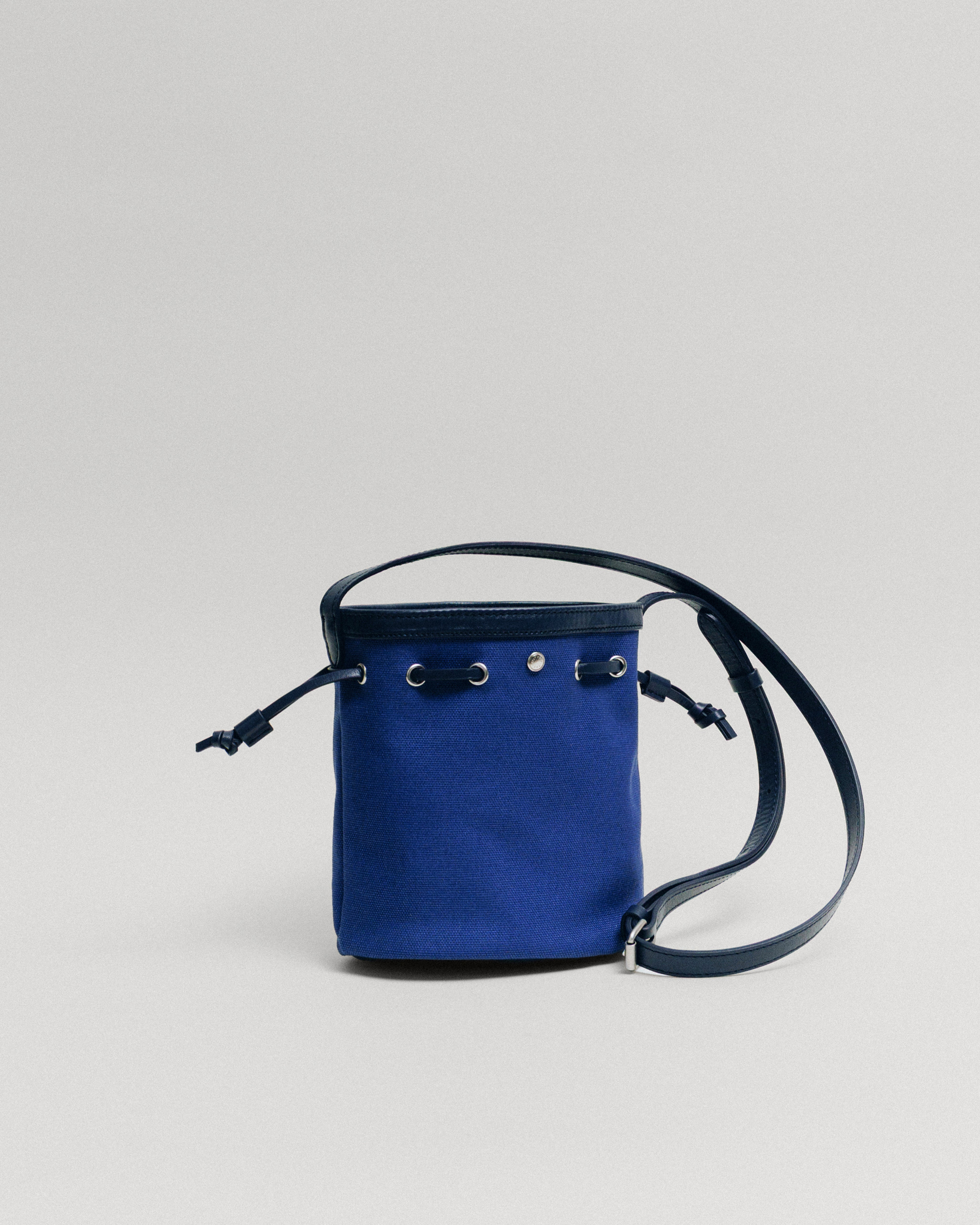 SAC COQUILLE BUCKET MINI BLUE – TOUT Y EST JP