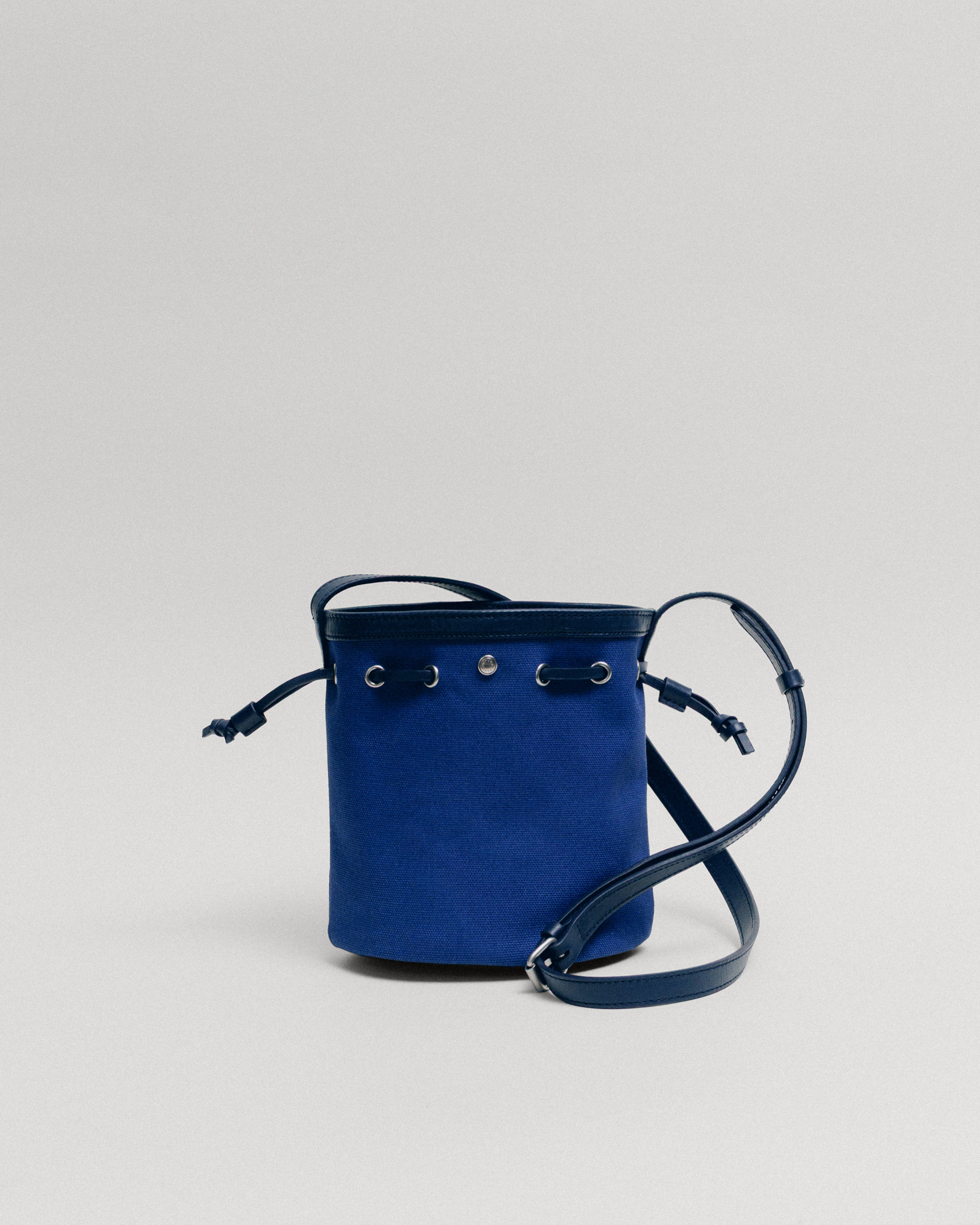 SAC COQUILLE BUCKET MINI BLUE – TOUT Y EST JP