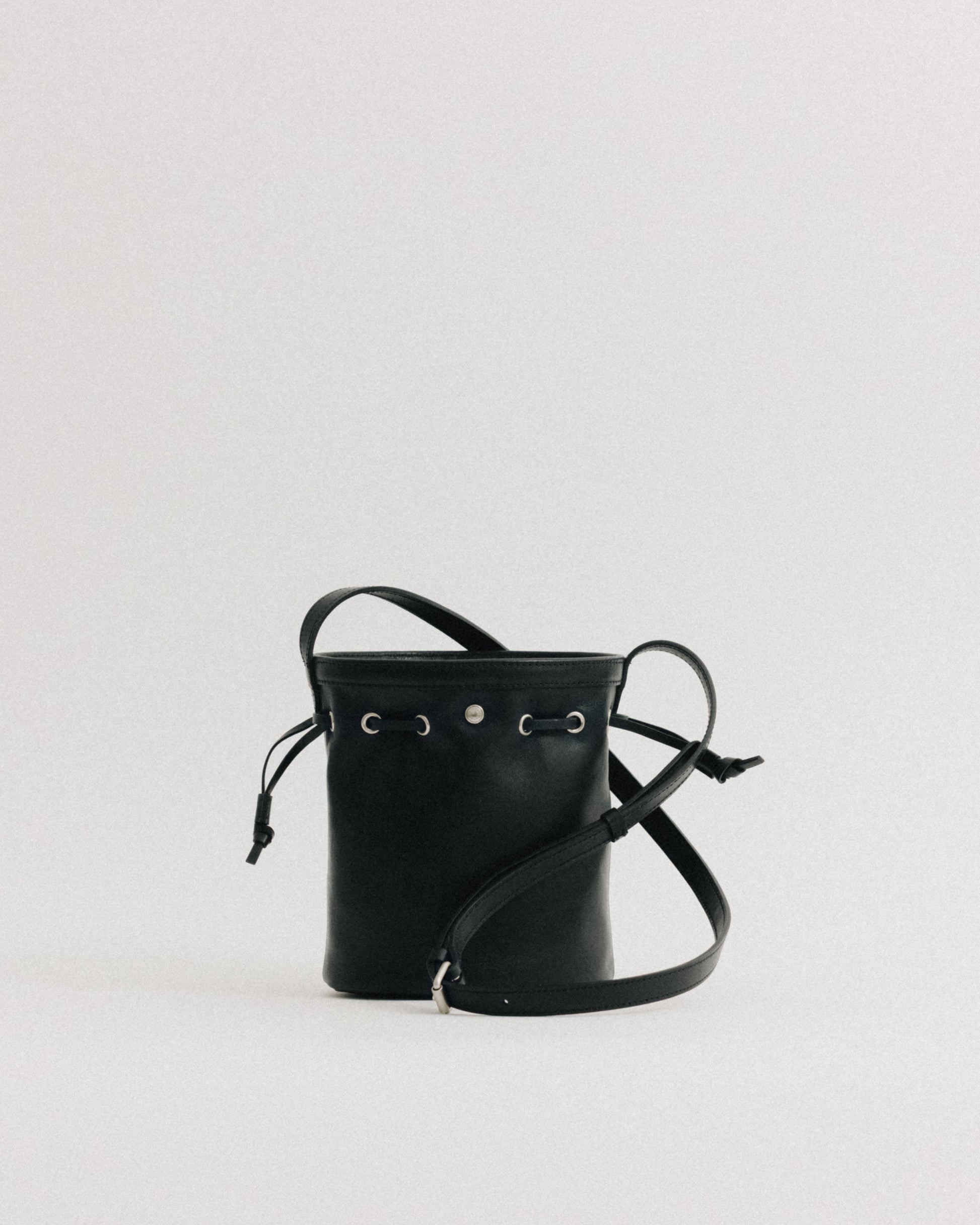 SAC COQUILLE BUCKET MINI SOFT BLACK