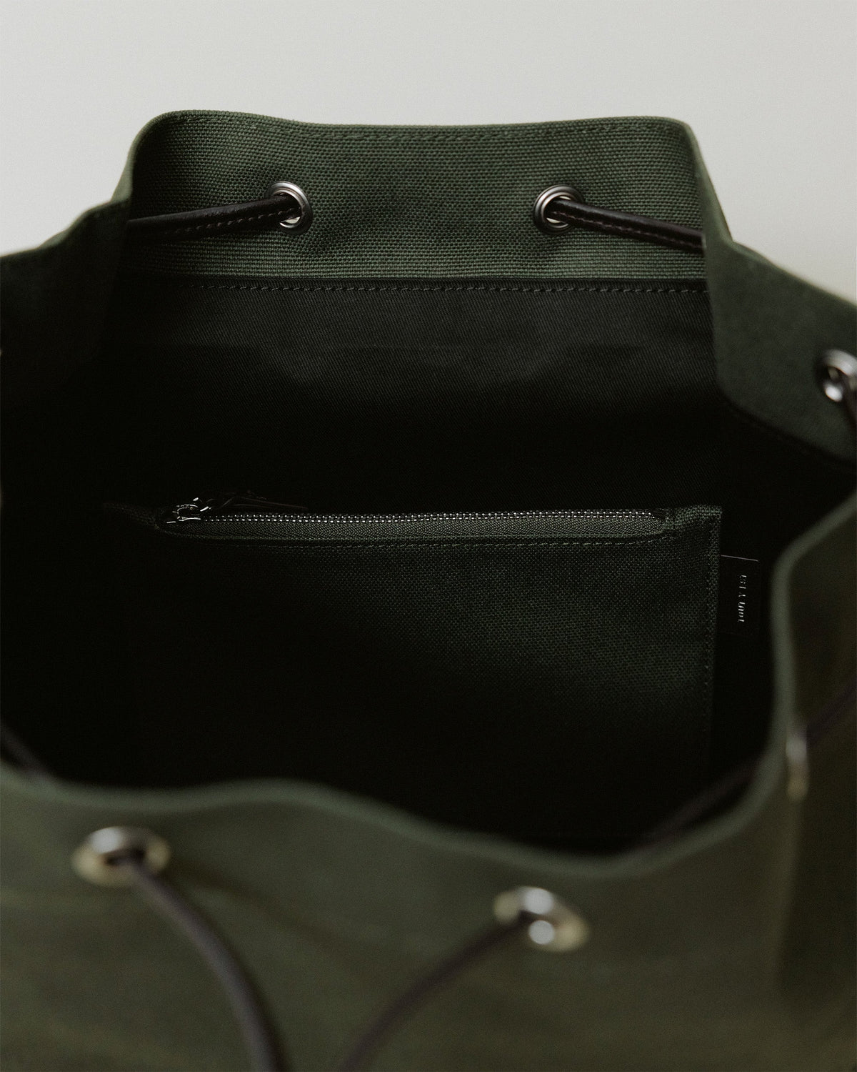 SAC À DOS COQUILLE KHAKI