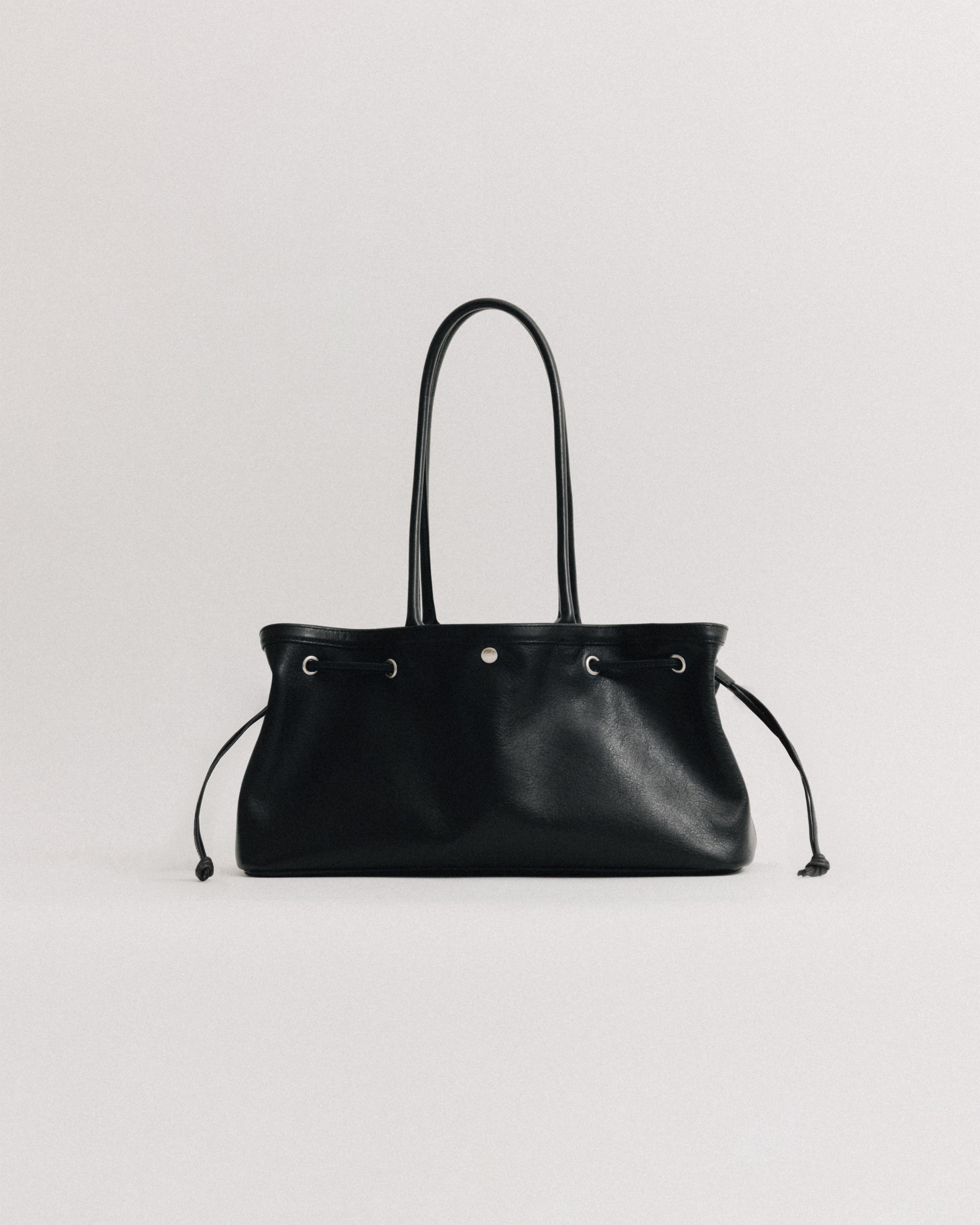 SAC COQUILLE BASSE SOFT BLACK – TOUT Y EST JP