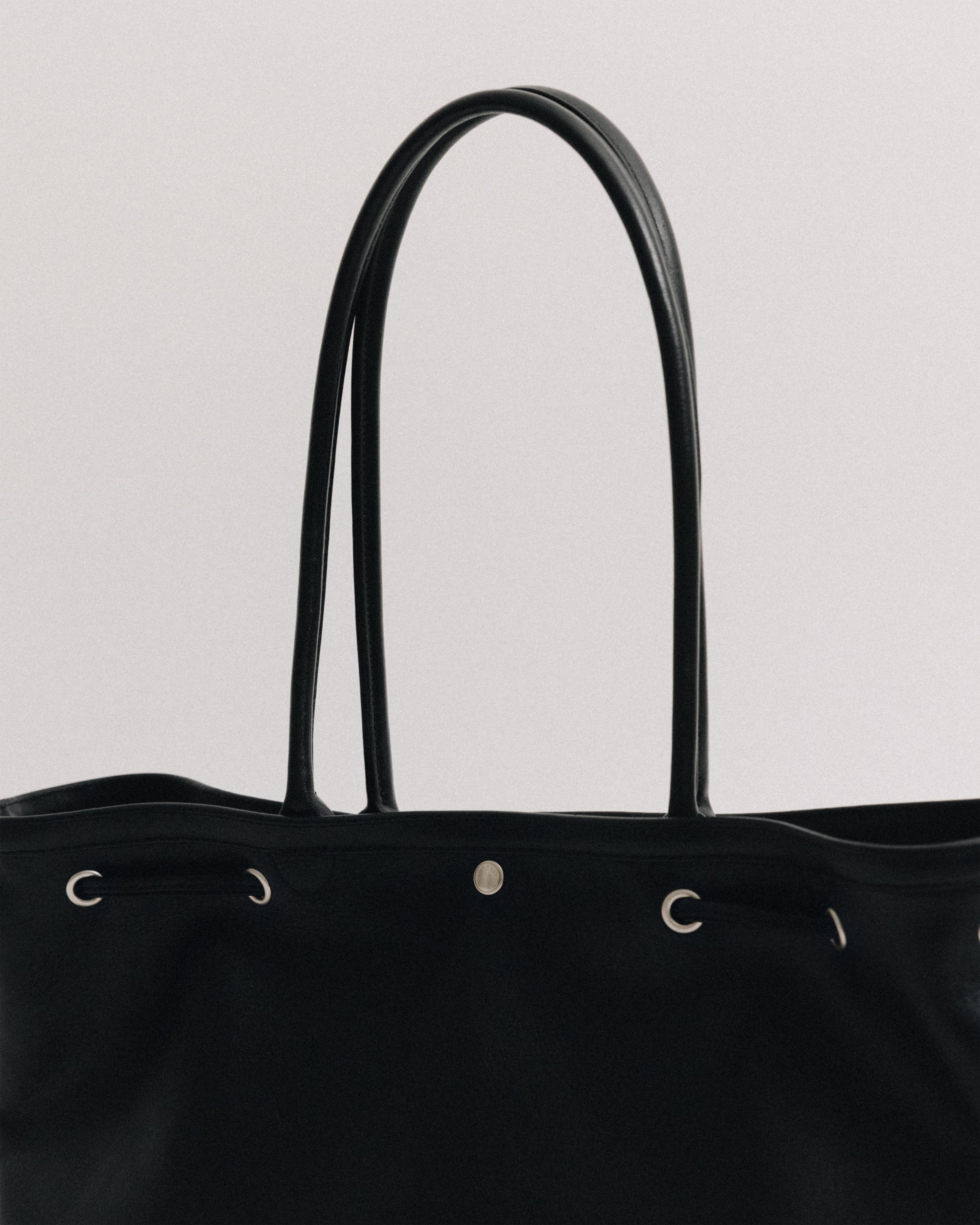 SAC COQUILLE BASSE SOFT BLACK
