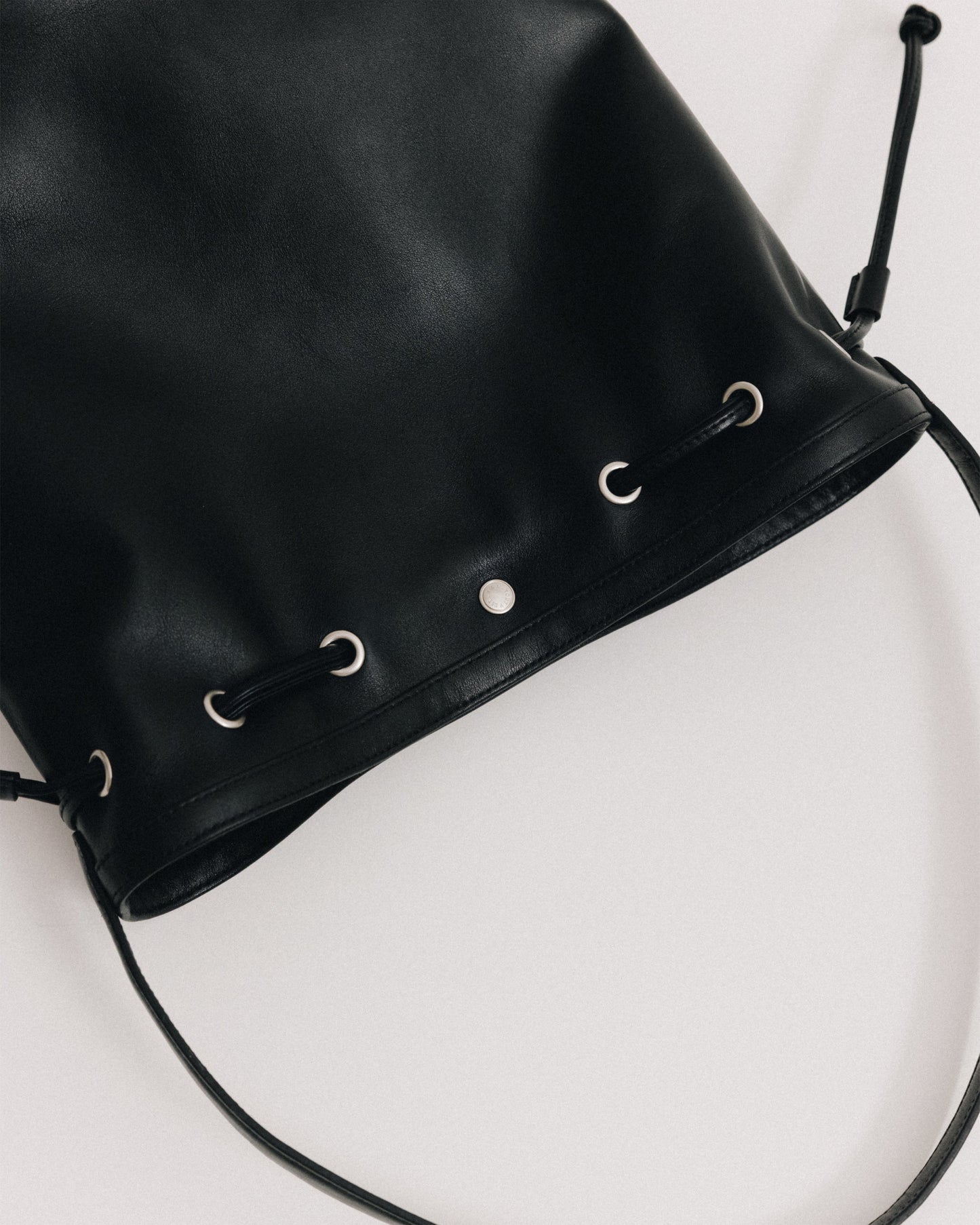 SAC COQUILLE BUCKET SOFT BLACK
