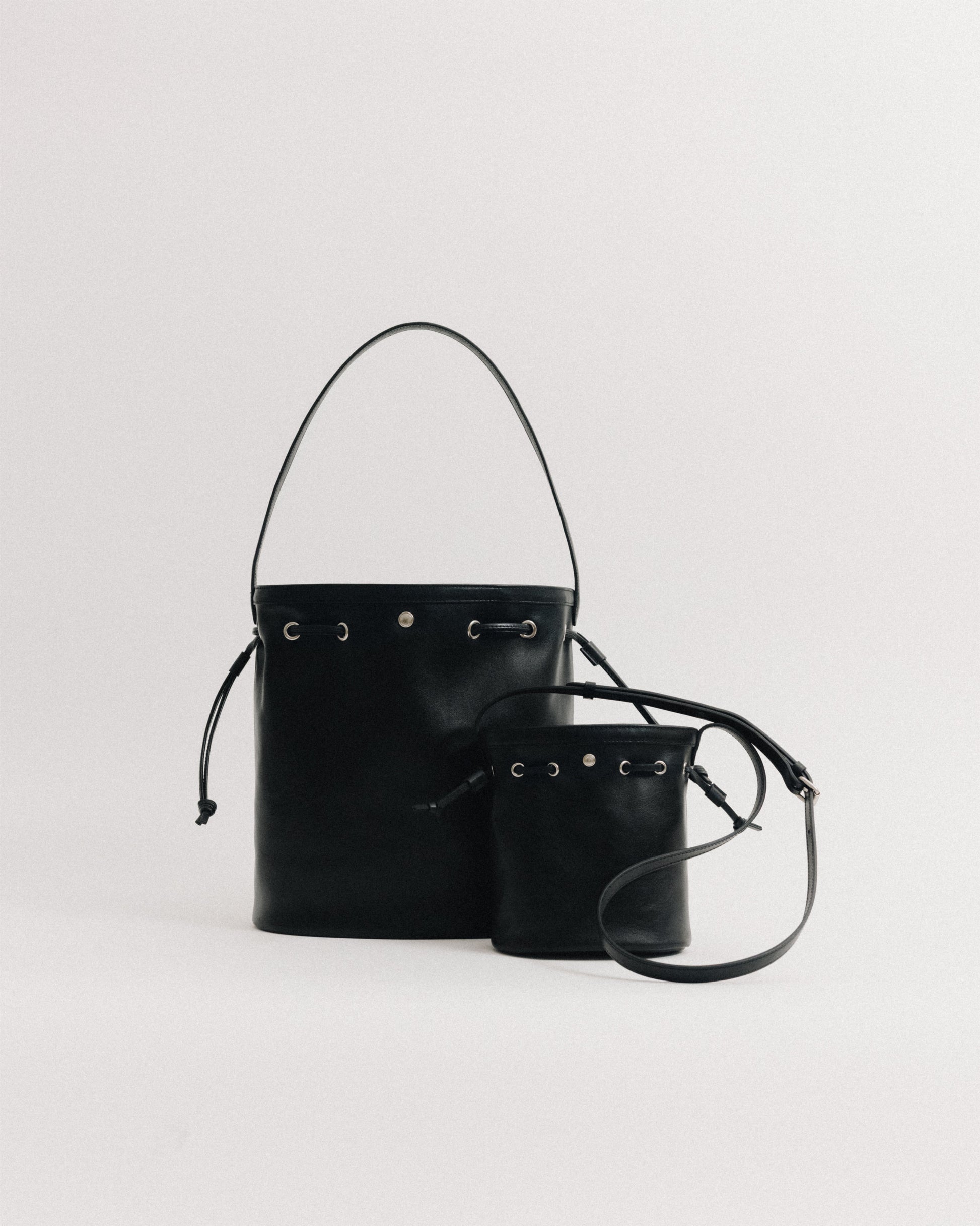 SAC COQUILLE BUCKET MINI SOFT BLACK